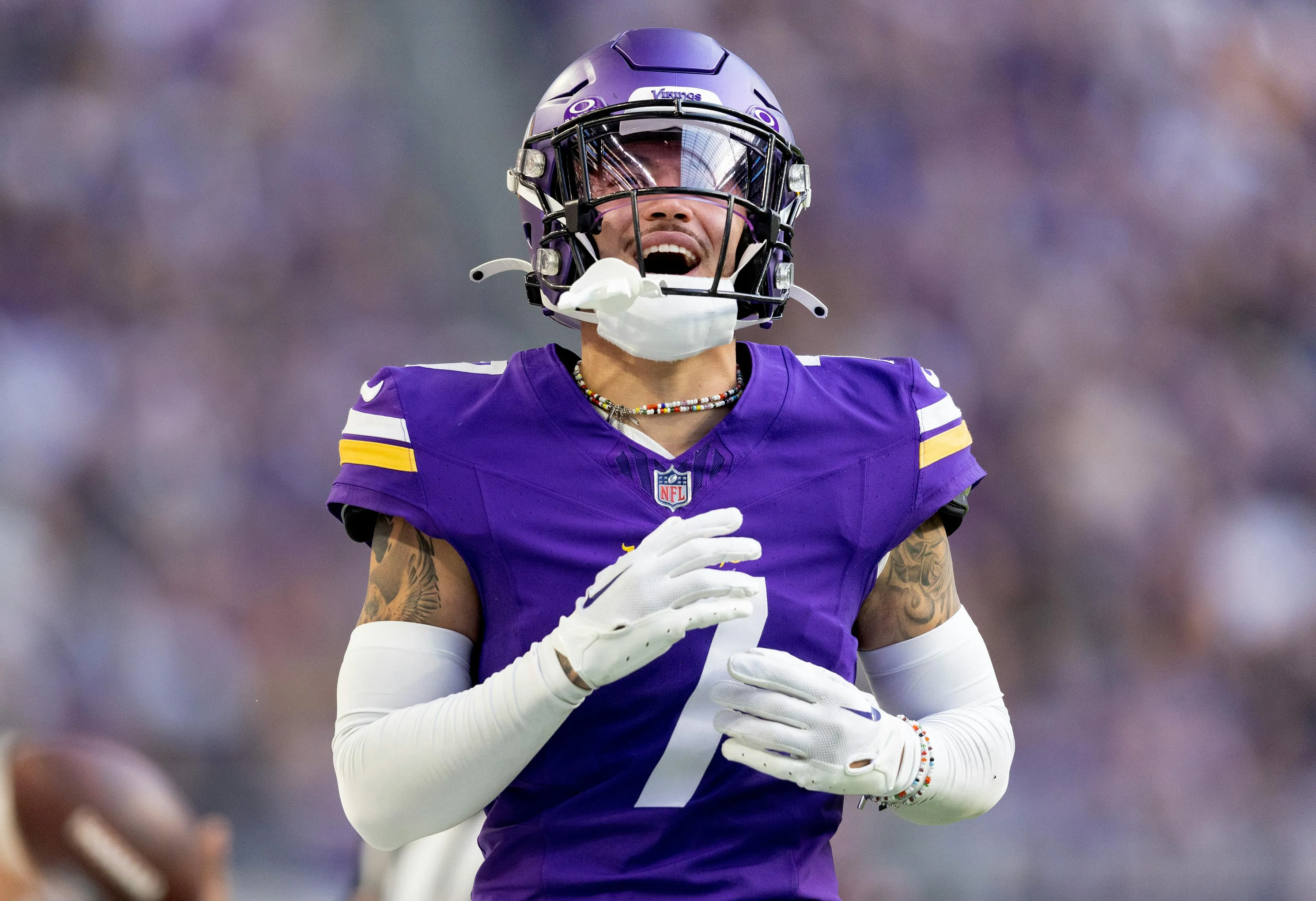 Byron Murphy Praises New Vikings Teammate: ‘Always Ready to Work’