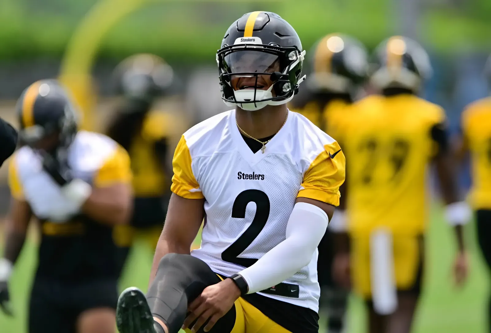 Pittsburgh Steelers QB Justin Fields Sends Bold Message About 2024 Season