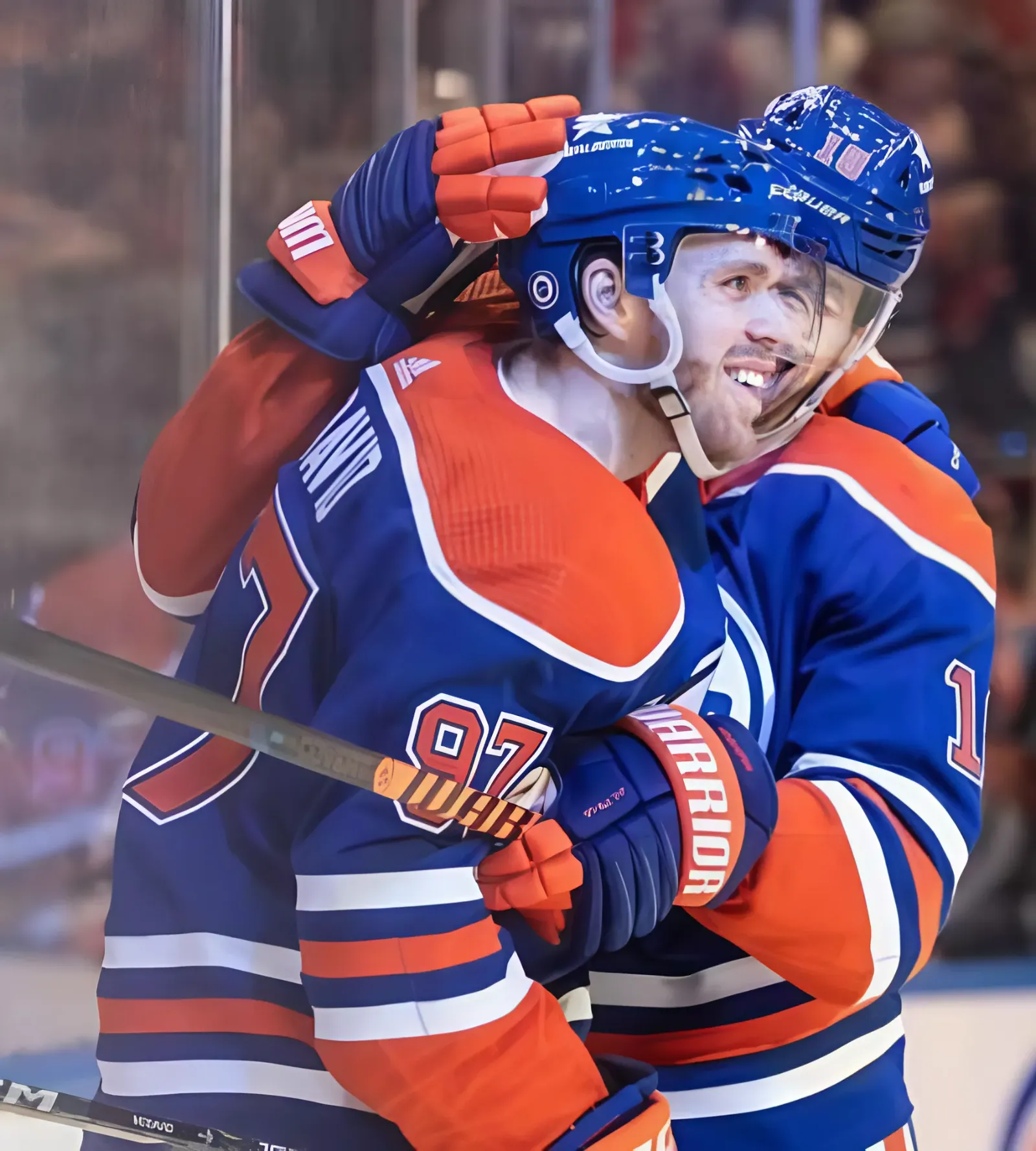 Oilers and Stars' Playoff Games Full of Surprises, McDavid Hunts for Assist Record