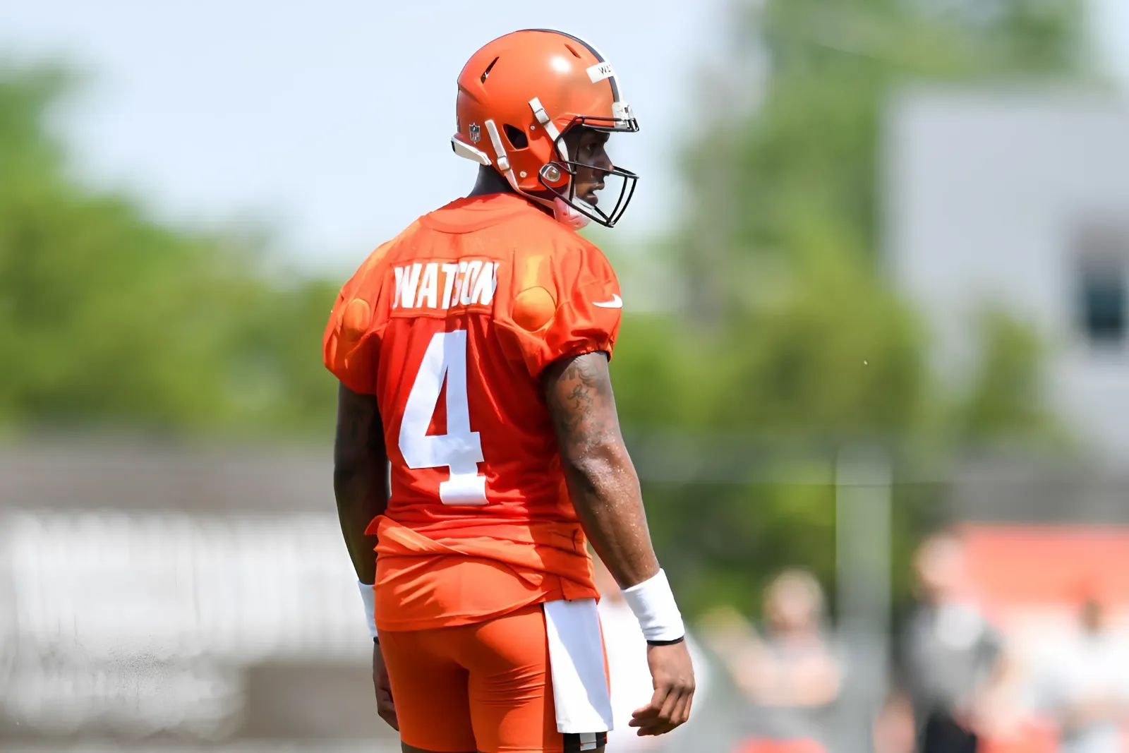 Browns QB Jameis Winston Sends Message on Deshaun Watson