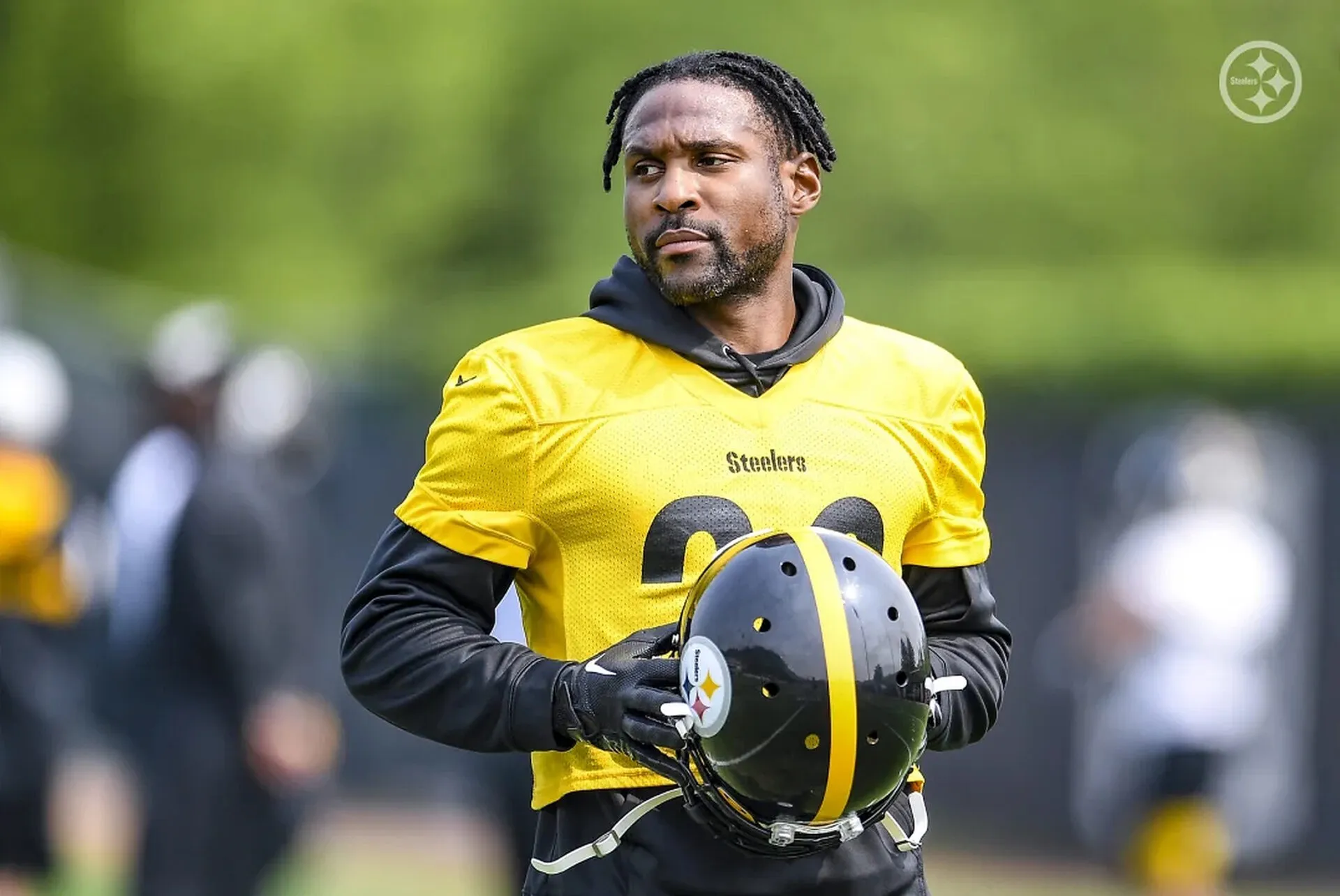 Steelers Projected to Likely Re-Sign Former Released Starter