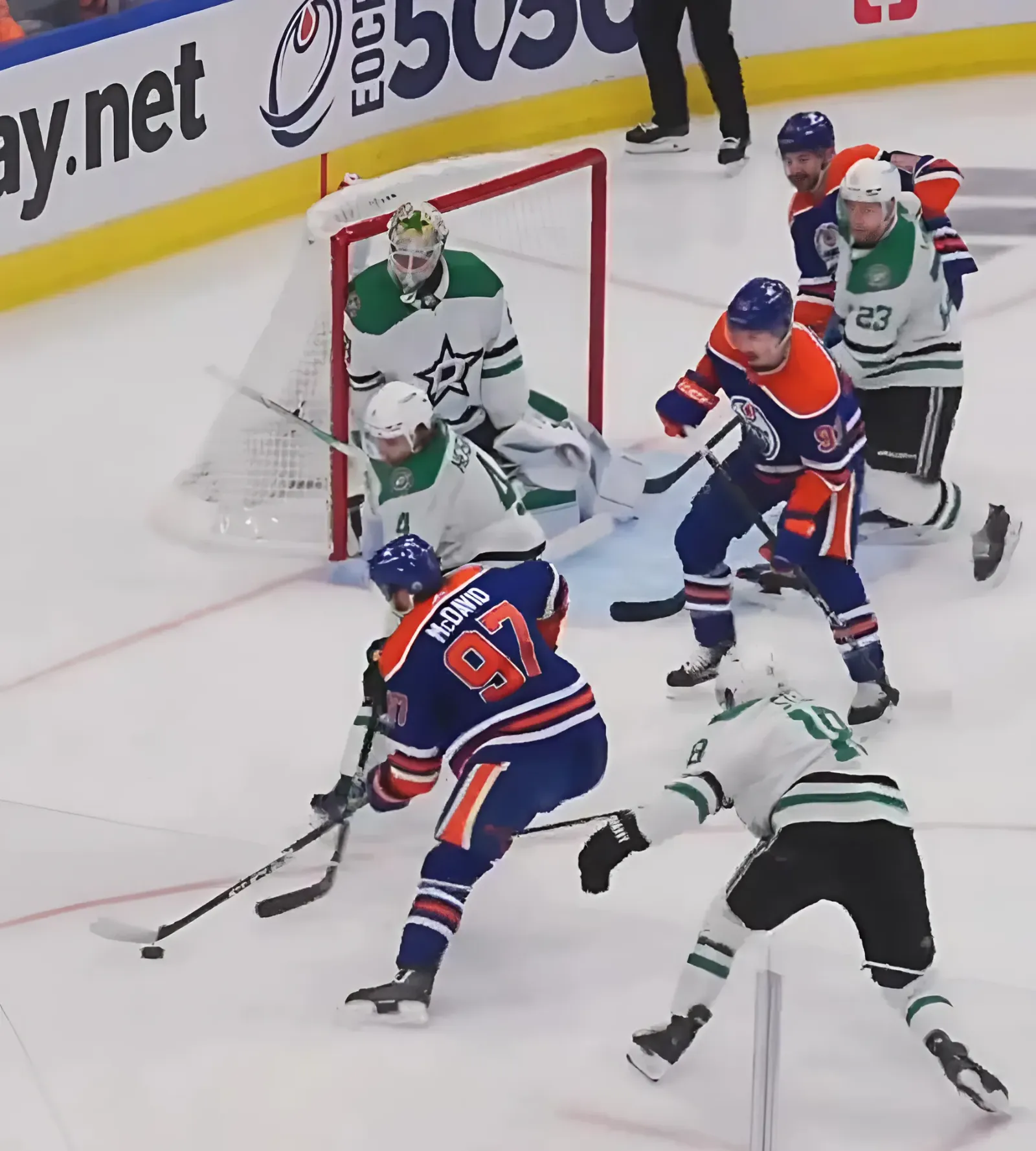 Connor McDavid scores disgusting video game style goal to open game 6