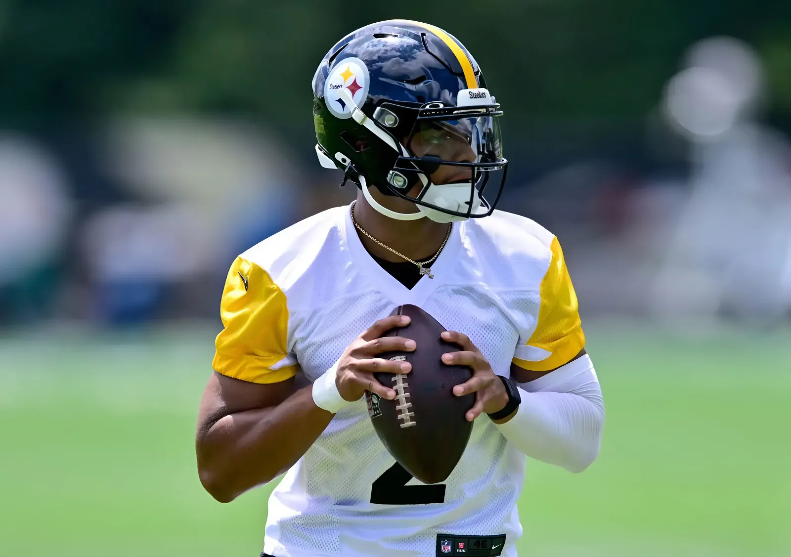 Steelers Expected to ‘Get Weird’ with Justin Fields in Red Zone