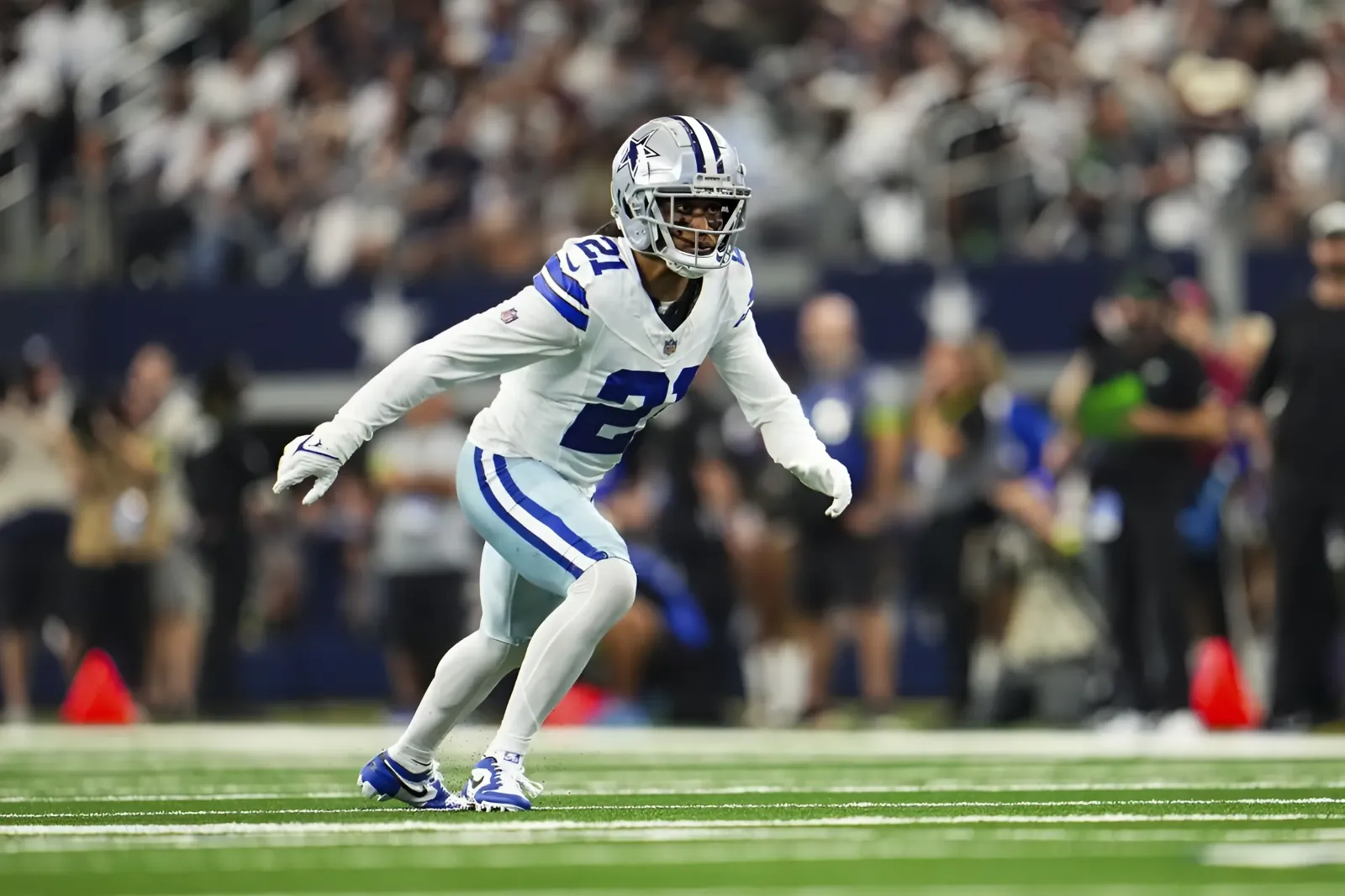 Stephon Gilmore teases Cowboys fans with CB rankings amid ongoing free agency