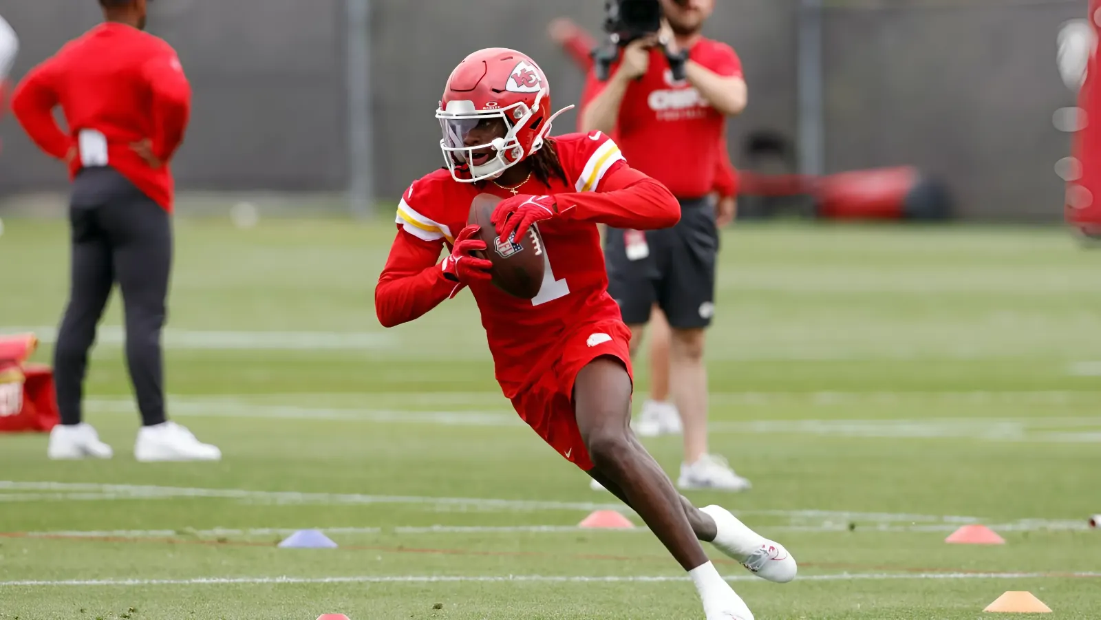 Patriots Tried to Trade Up for Chiefs WR Xavier Worthy