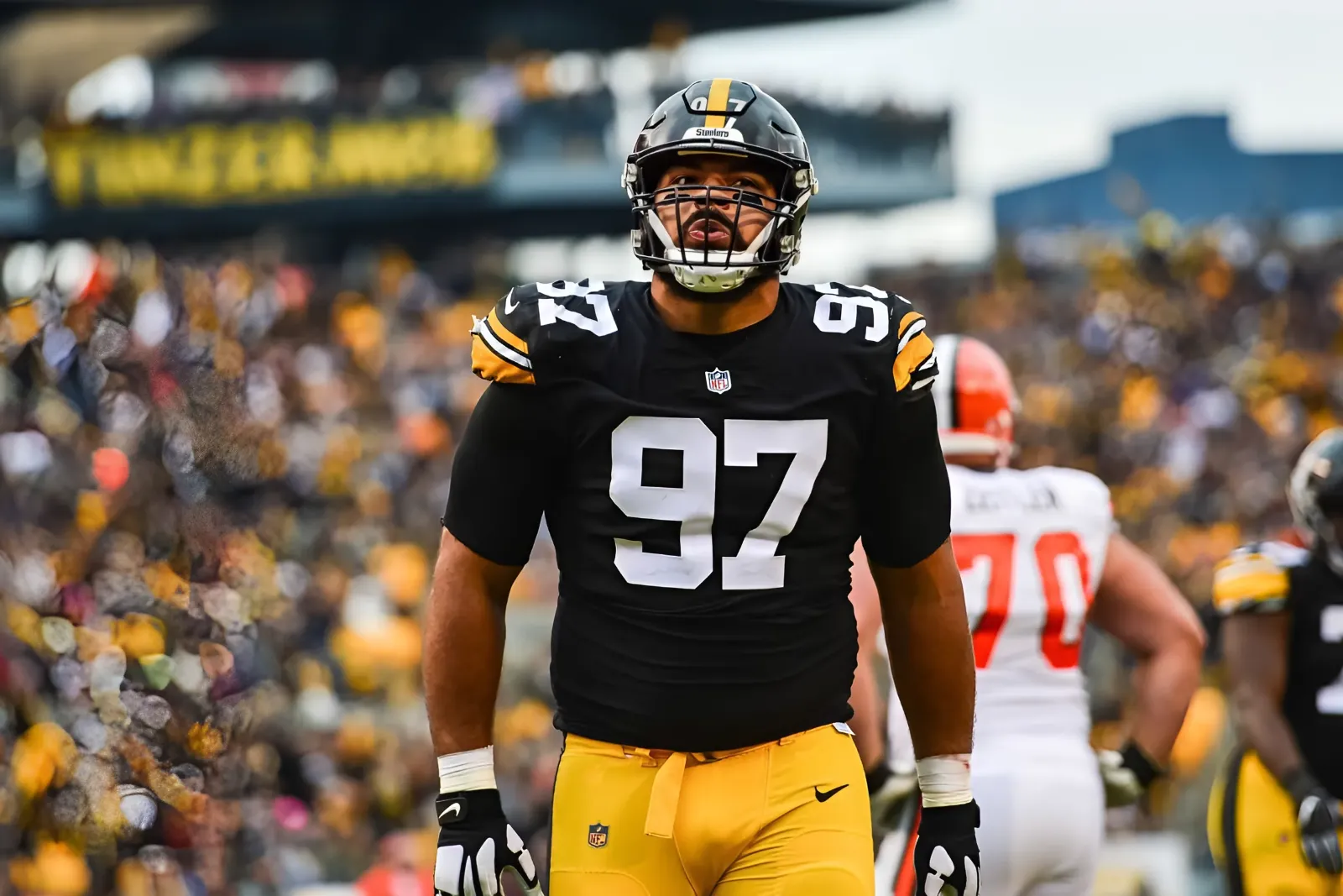 Steelers’ Cam Heyward Is Officially Back With The Team