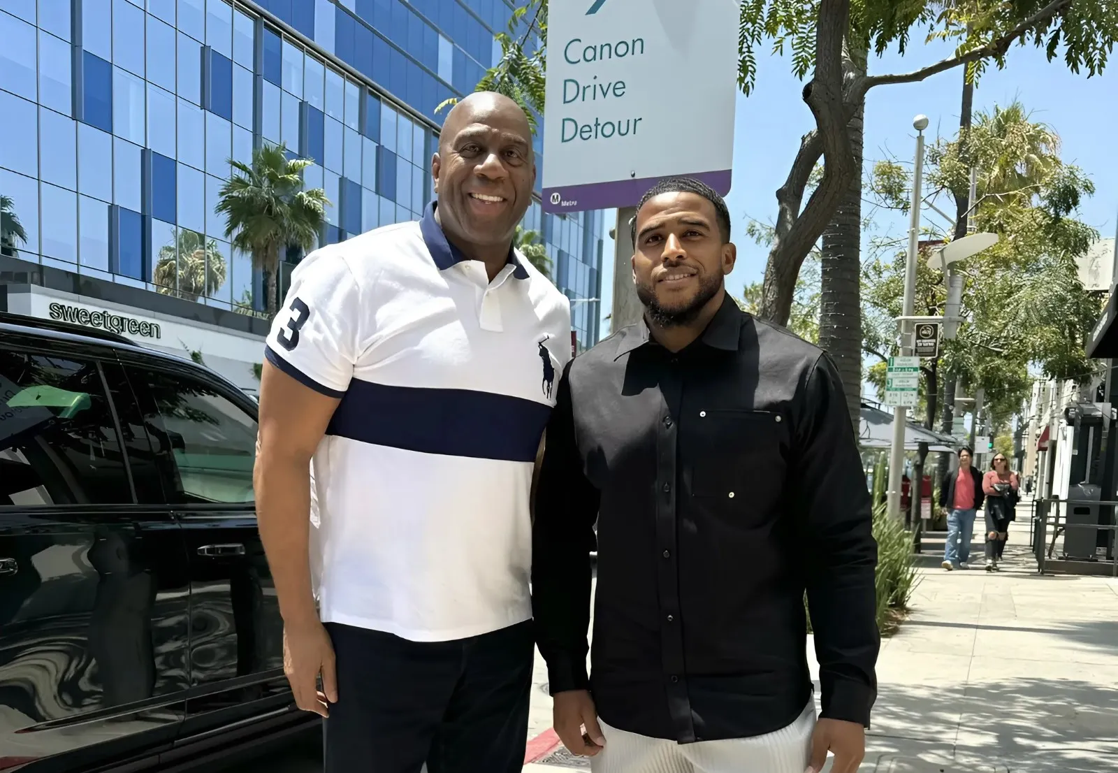 Lakers Legend Links Up With Super Bowl Champ, Commanders LB Bobby Wagner