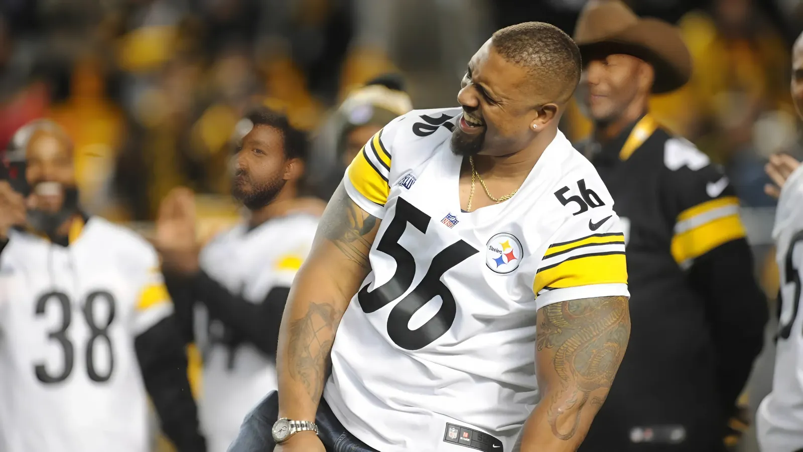 Steelers' LaMarr Woodley Used Intense Prank To Punish A Slacking Rookie