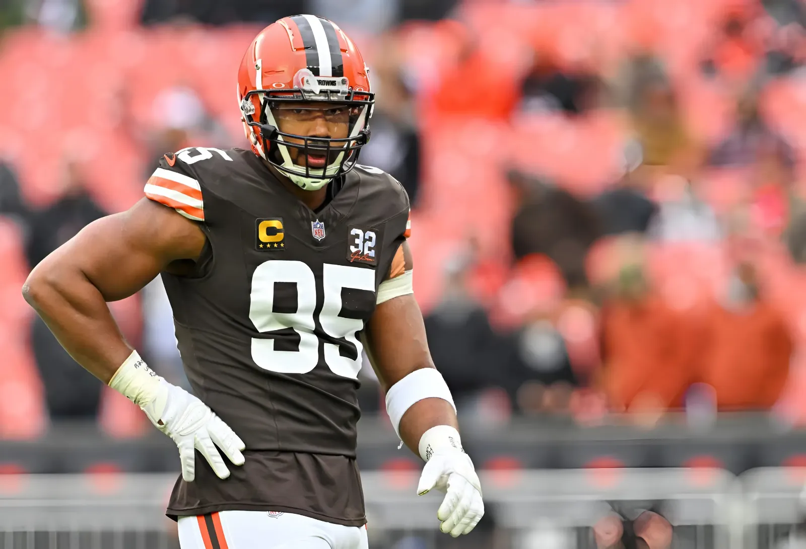 Browns Send 3-Word Message to Myles Garrett on Expectations