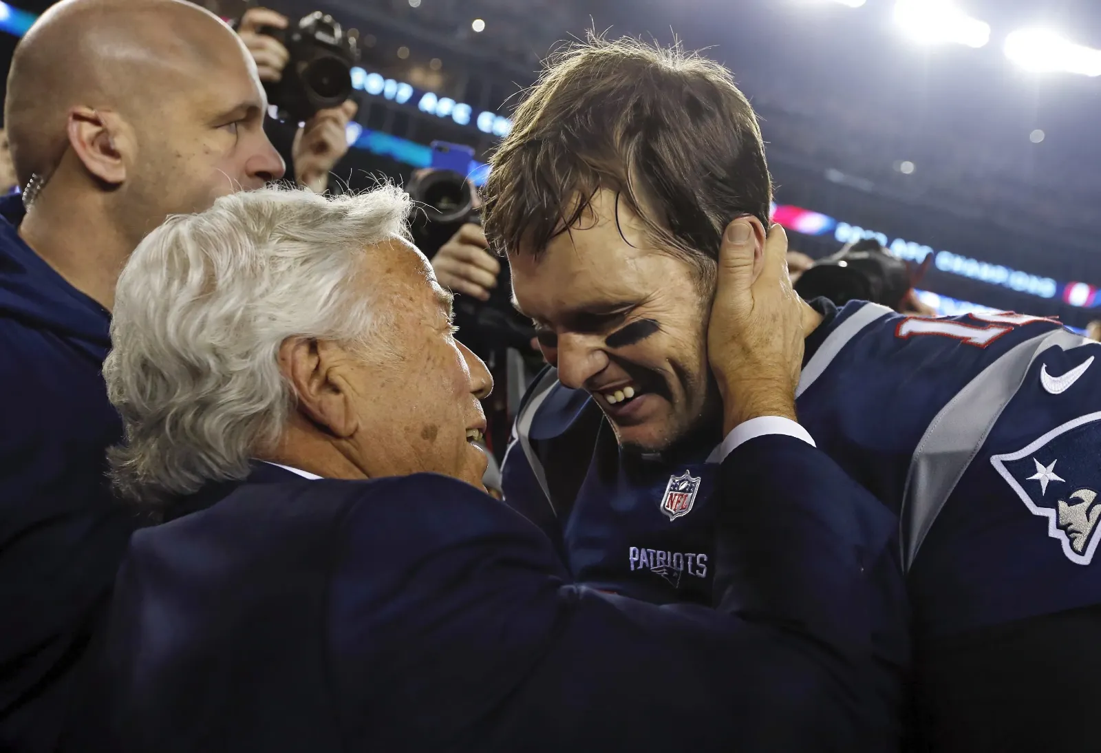 Patriots owner Robert Kraft teases ‘surprise guests’ at Tom Brady’s Hall of Fame ceremony