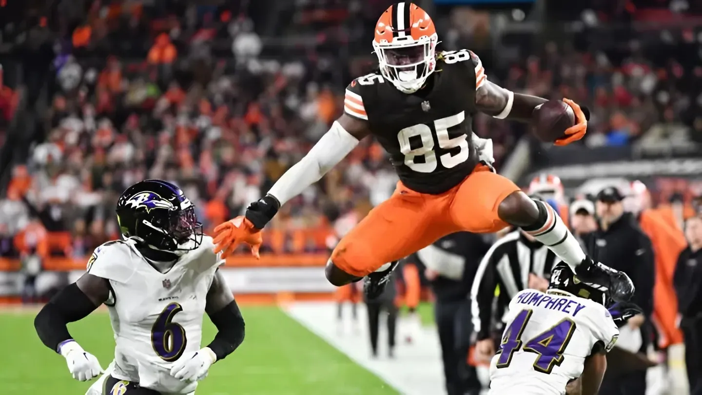 Browns TE David Njoku Uses Interesting Word to Describe New Offense