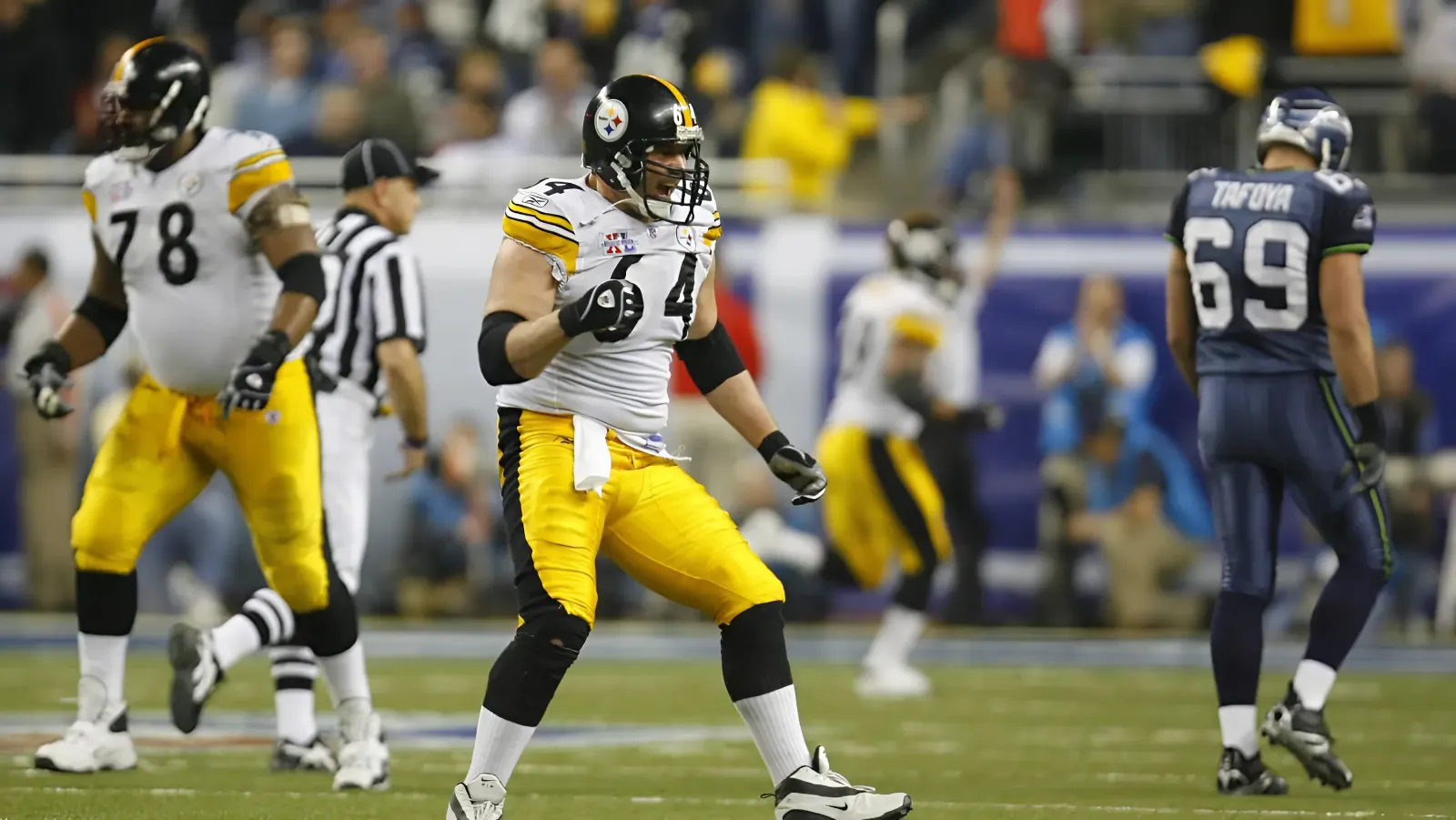 Steelers' Offensive Line Behind Jeff Hartings Embarrassed Defenses Before The Snap: 'We Did Shout Out The Play'