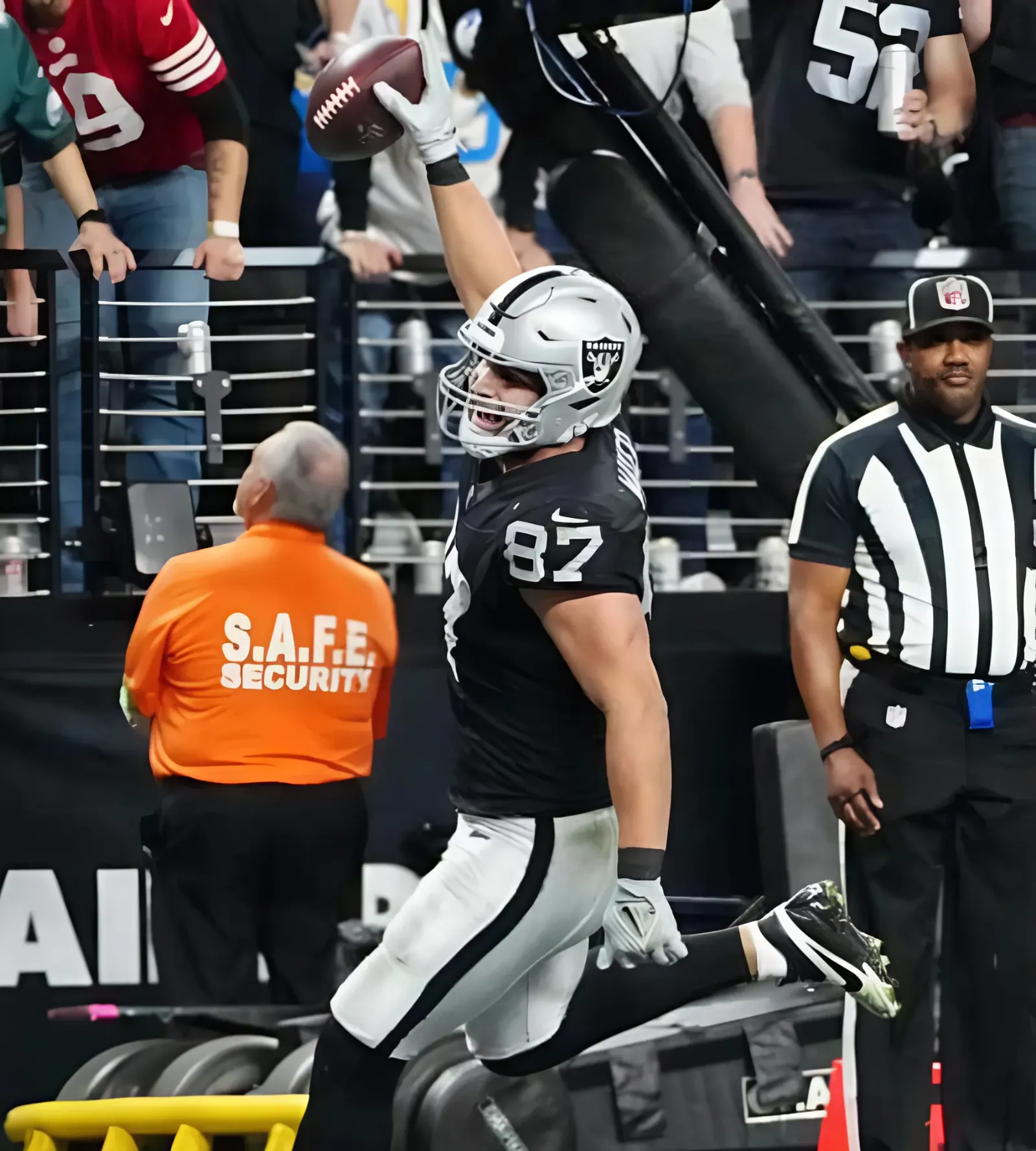 Raiders TE Michael Mayer on Coaching, Brock Bowers at Media Day