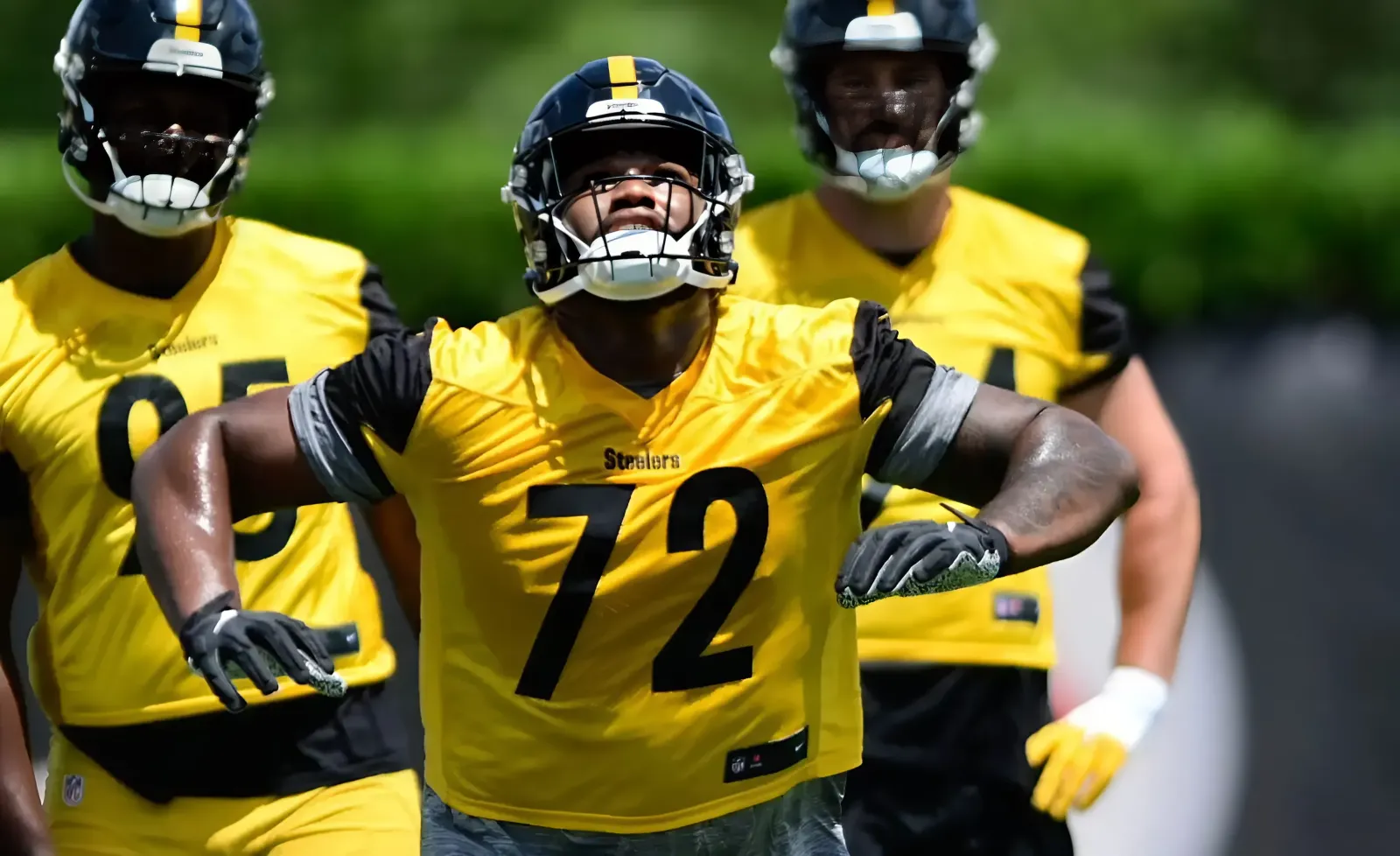 Steelers Invite Ex-Titans DL Jayden Peevy to Minicamp for Tryout