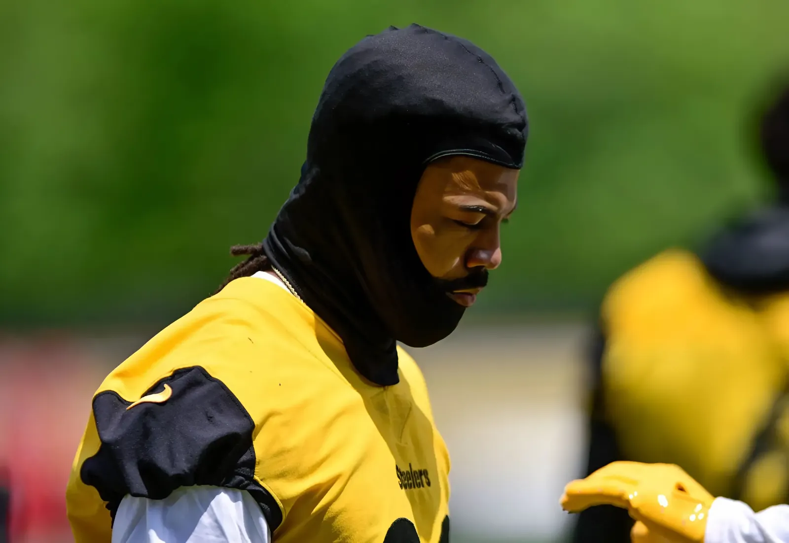 Mike Tomlin Explains Why the Steelers Were Comfortable Signing Cam Sutton