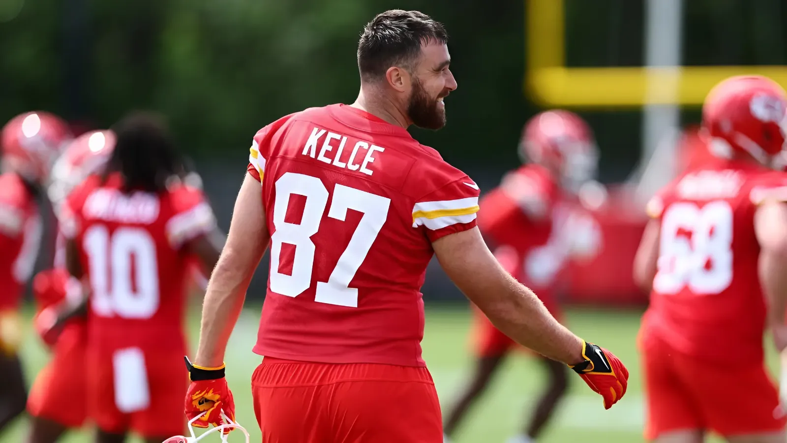 Travis Kelce Sends Strong Message to Chiefs’ Coaching Staff About Workload