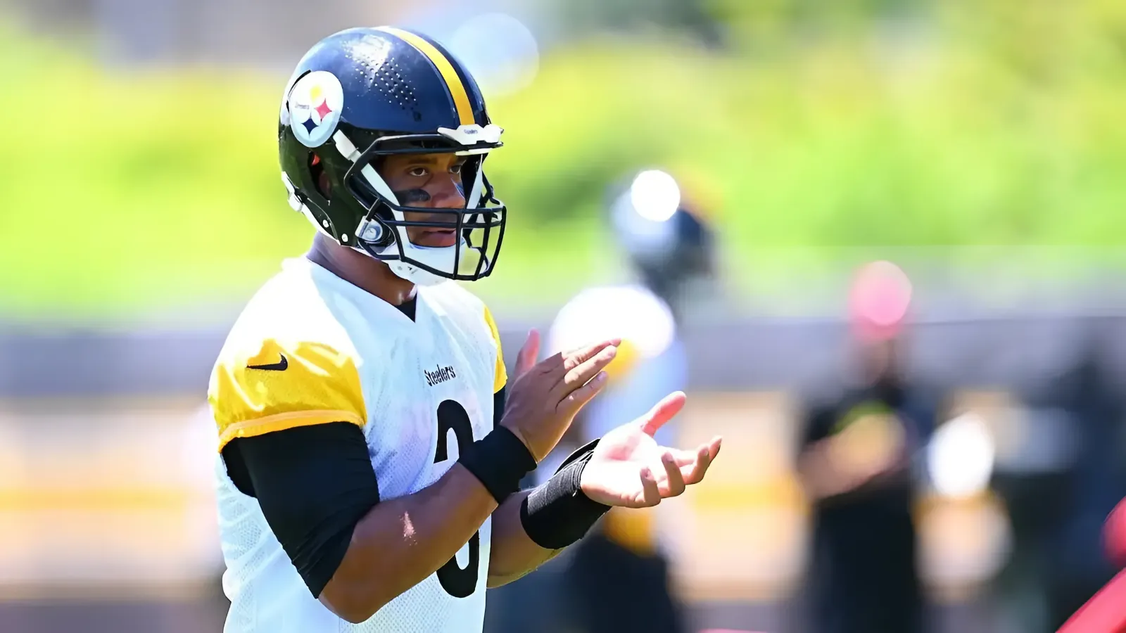 Steelers’ Russell Wilson Fires Blunt Message on Joining Steelers