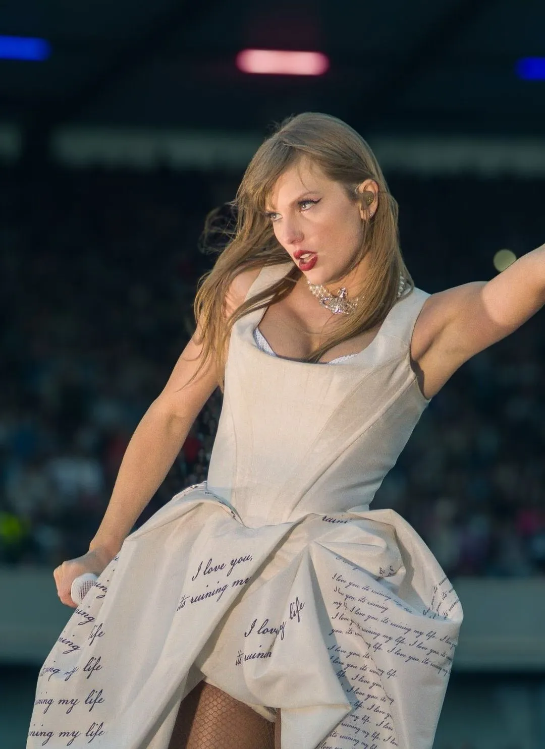 Scientists confirm the star's thousands of fans made the earth move during her Eras Tour gigs at Murrayfield