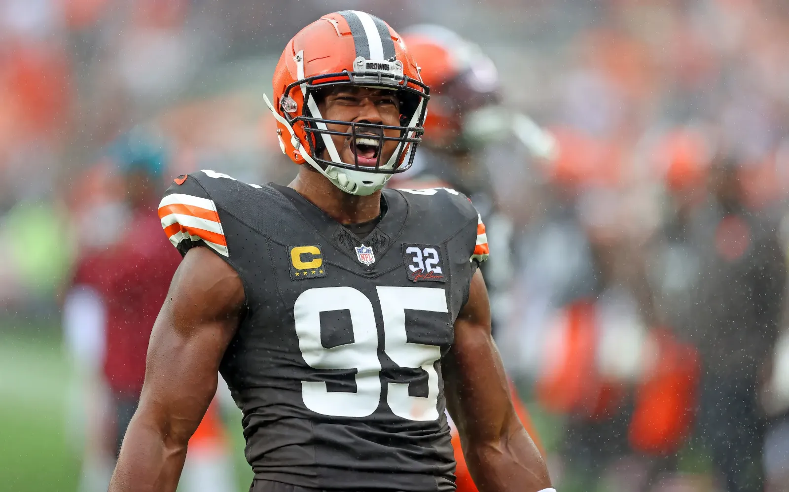 Browns Give 4-Word Update on Myles Garrett After Injury Scare