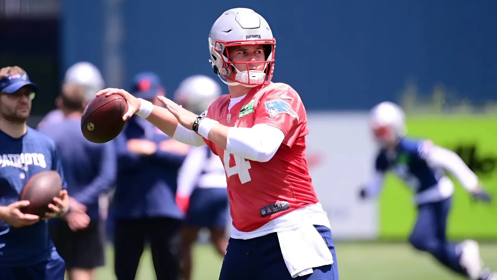 NFL reporter makes strong statement about Joe Milton's battle against Bailey Zappe for the No. 3 QB job with Patriots