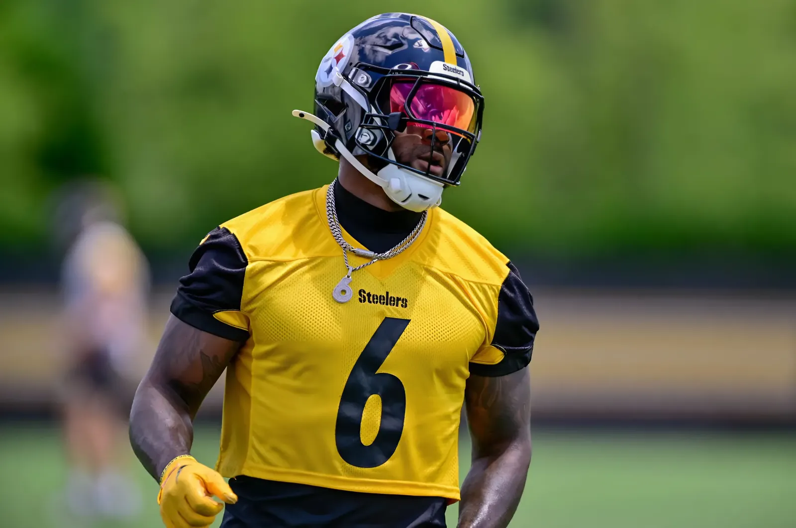 Steelers ‘Can’t Wait’ to Get to Latrobe to See Patrick Queen in Pads