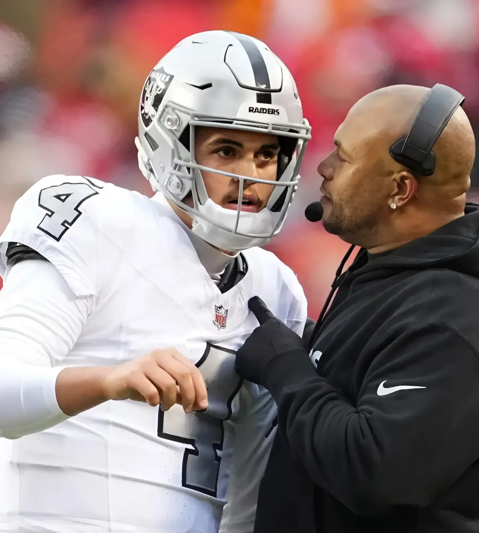 Raiders Have ‘Concerning’ Situation At Quarterback Surface After OTAs