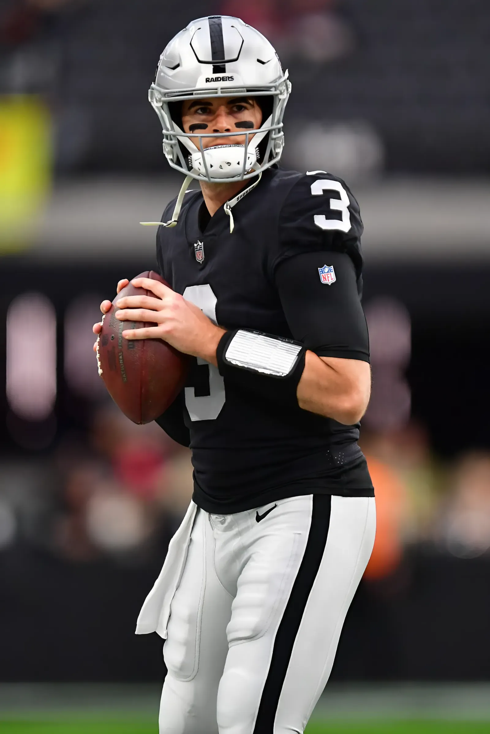 'Long-Term QB' Isn’t On The Raiders Roster Says League Insider