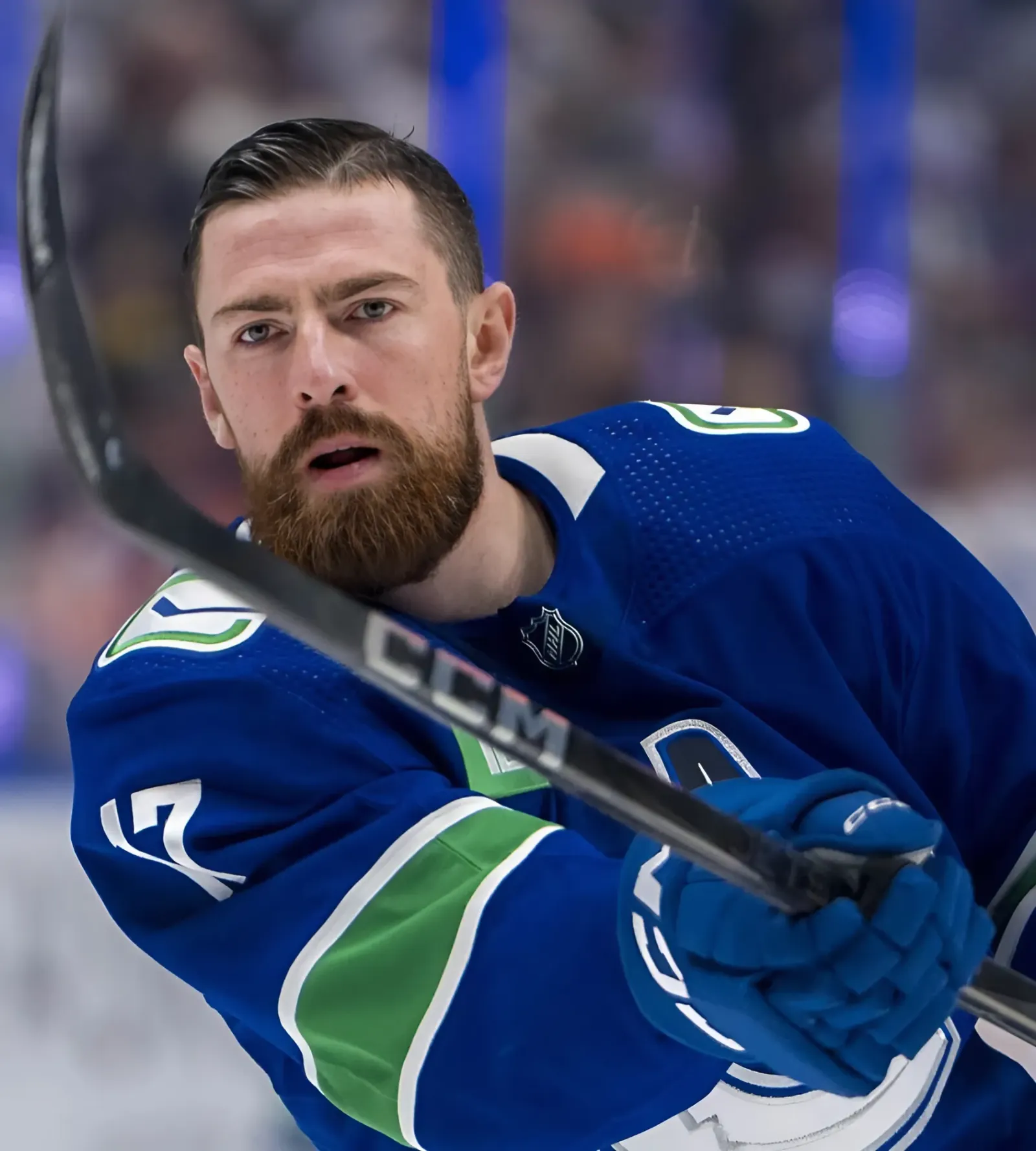 Canucks Re-Sign Filip Hronek to 8-Year Contract