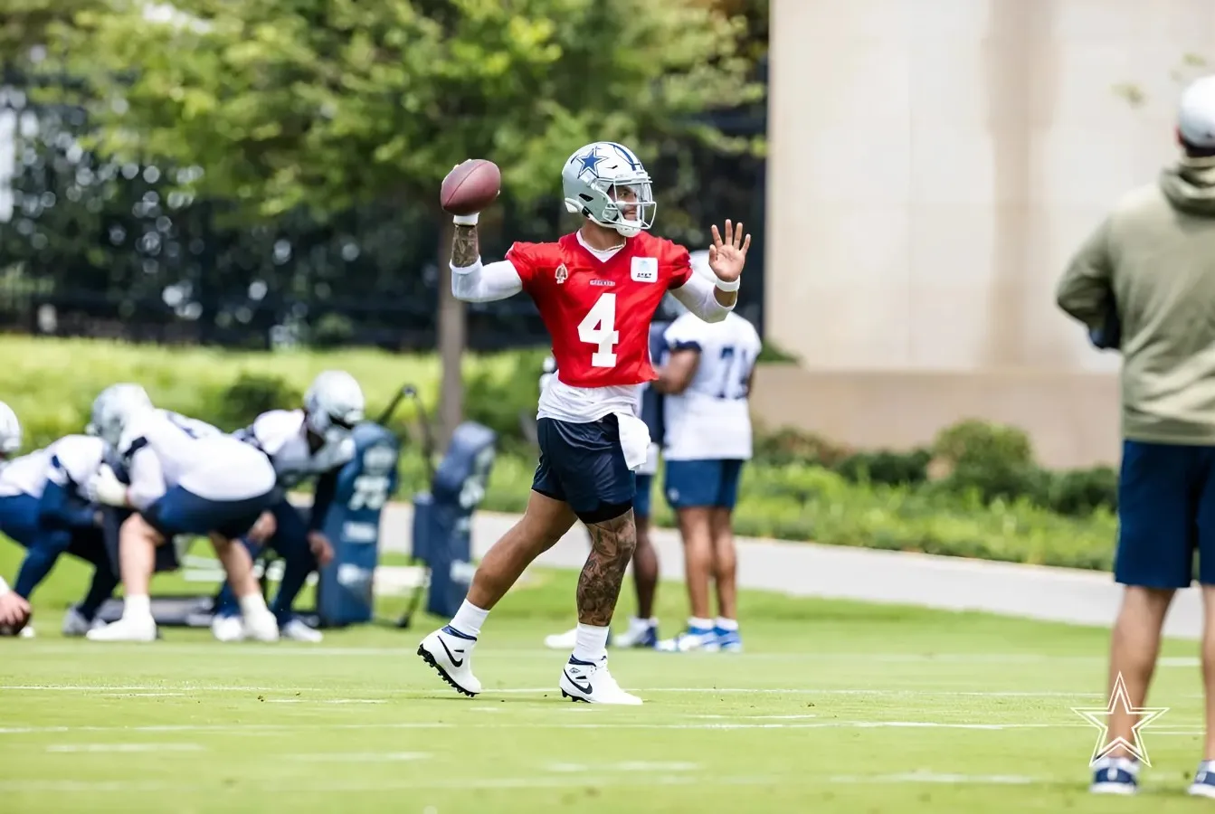 Dak Prescott joins Jake Ferguson, Luke Schoonmaker at Tight End U