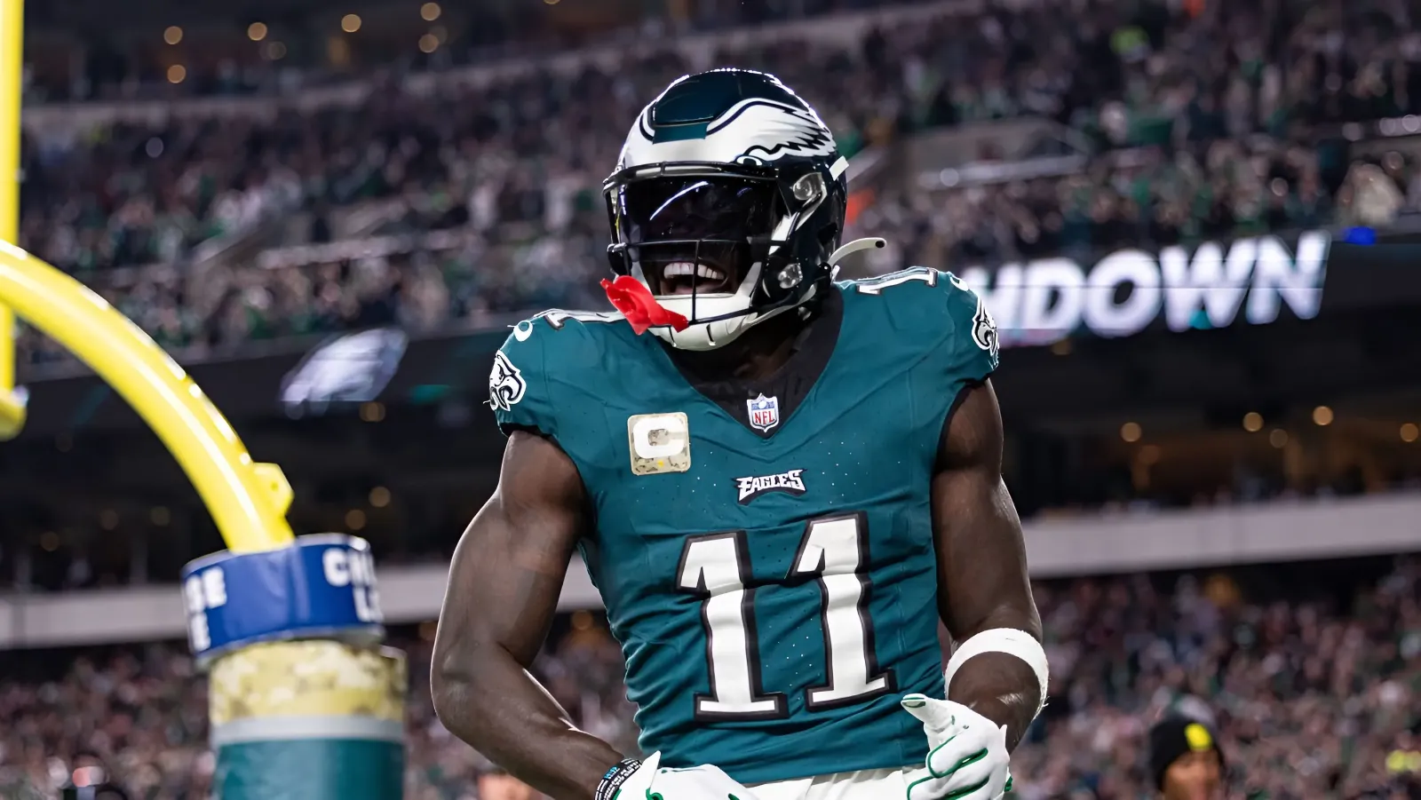 Eagles' Star Wants A WR University