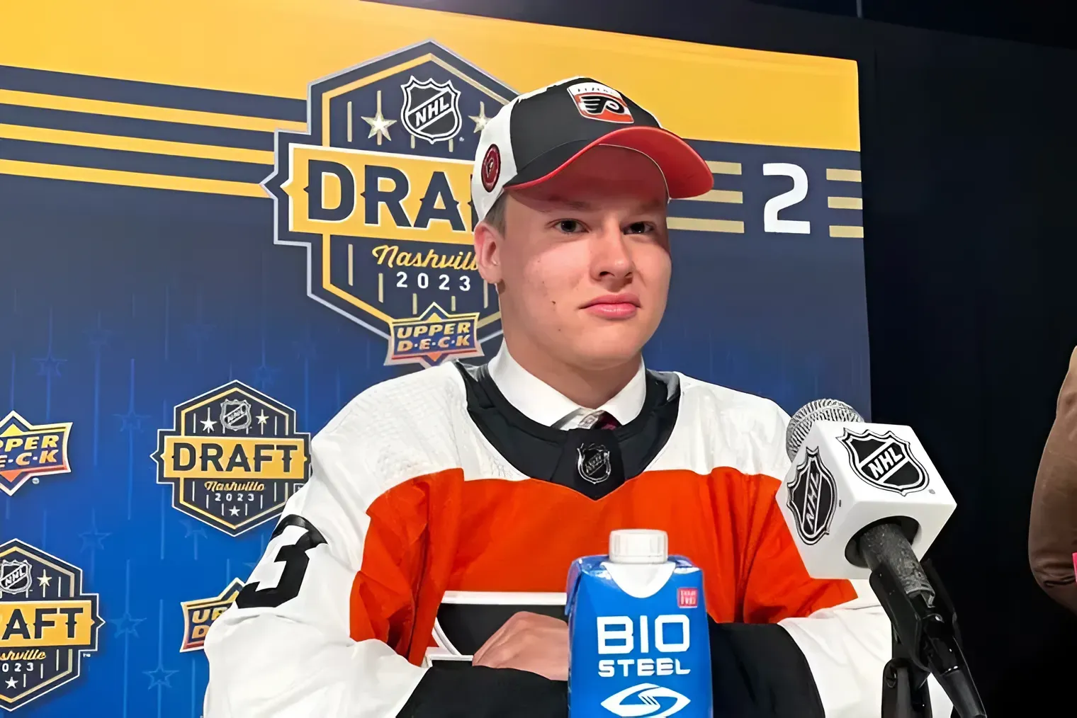 Updating the latest on Matvei Michkov and Philadelphia Flyers mock