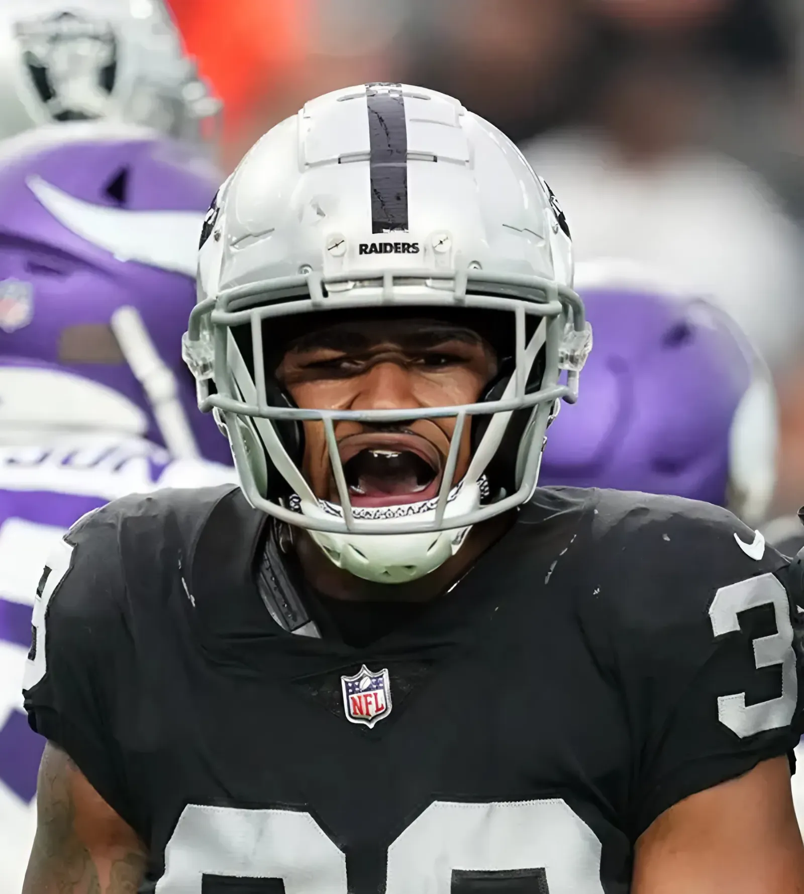 Former Raiders DB Reunites With Derek Carr on Saints