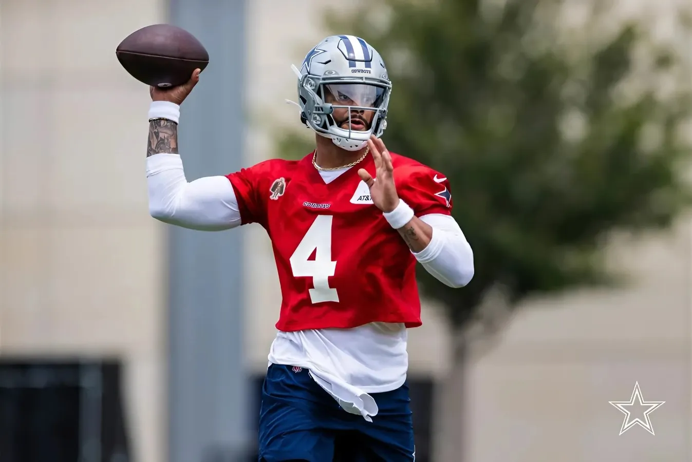 Cowboys May Trade for $180 Million 4-Time Pro Bowler as Post-Dak QB