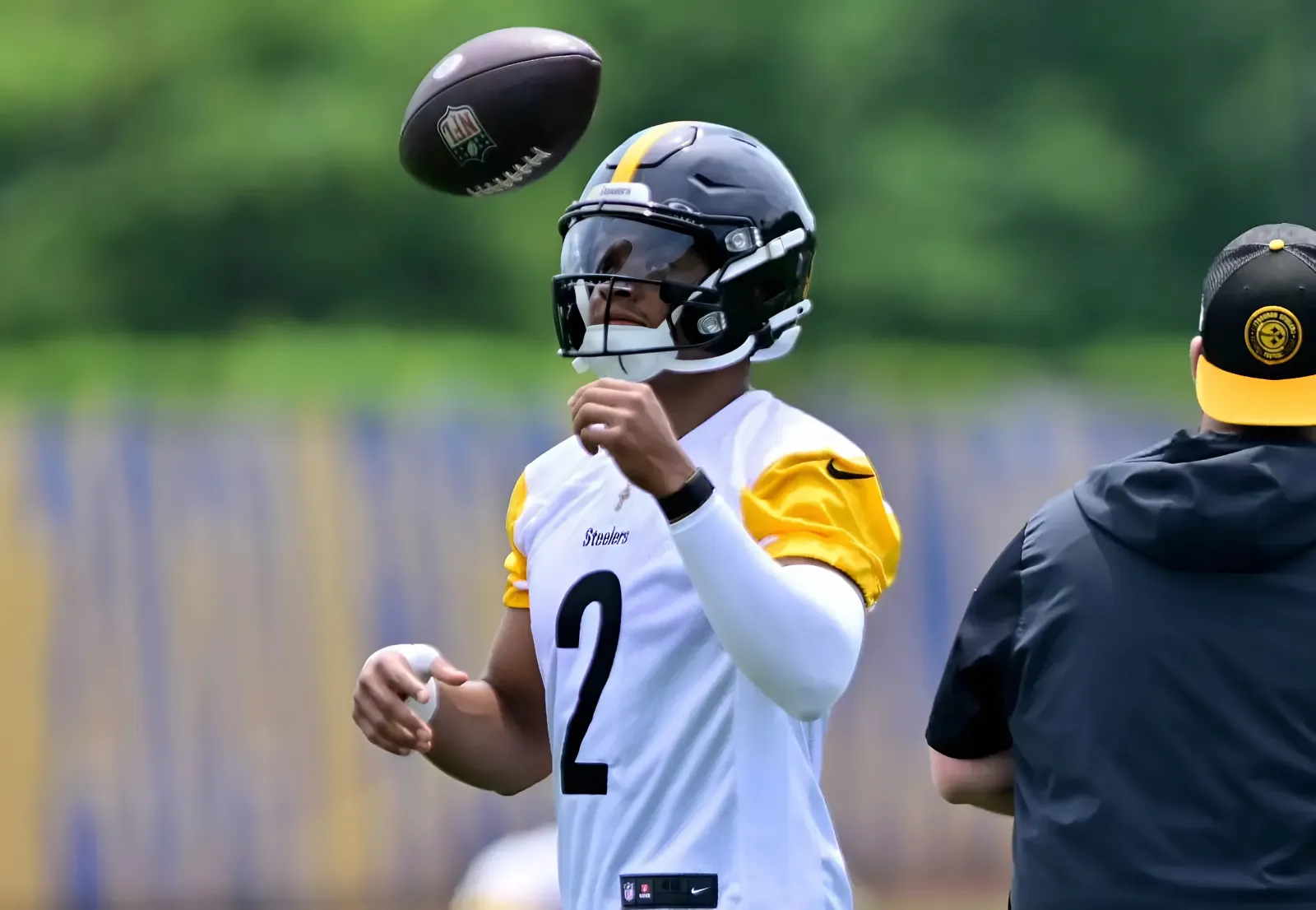 Justin Fields Explains Key Cultural Differences in Pittsburgh Compared to Chicago