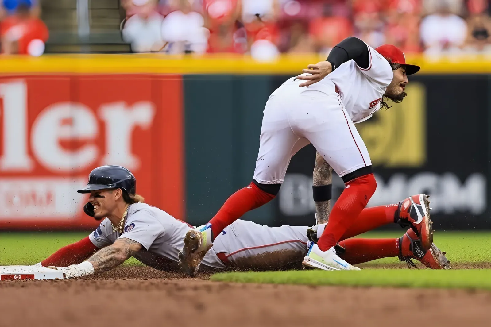 Connor Wong, Rob Refsnyder homer to guide Red Sox past Reds