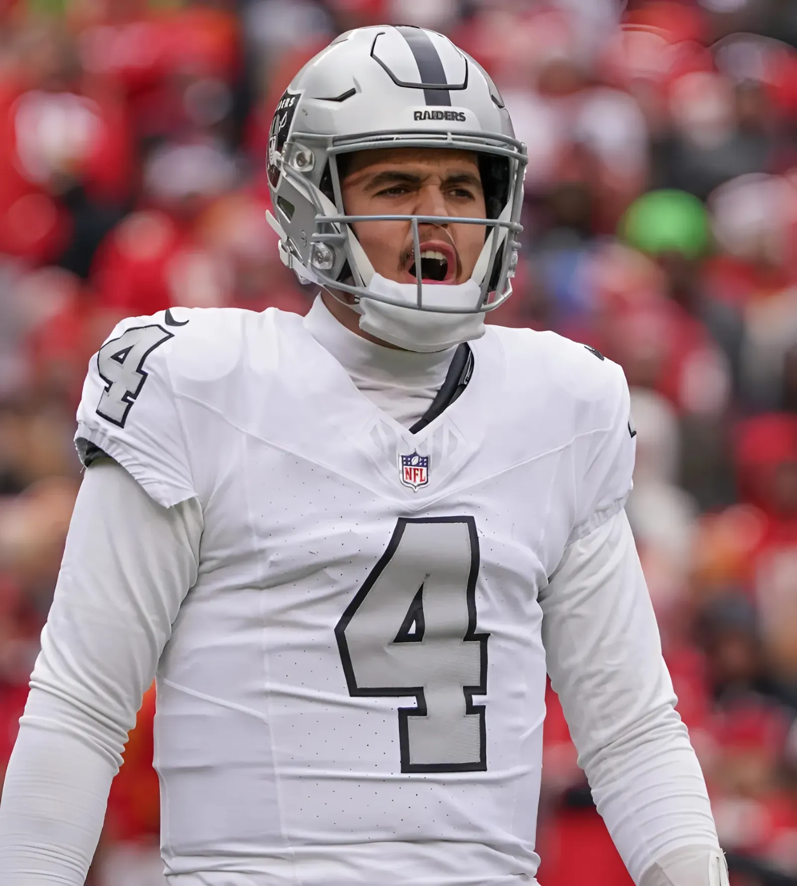 Raiders' Offense is Key to Exceeding Expectations