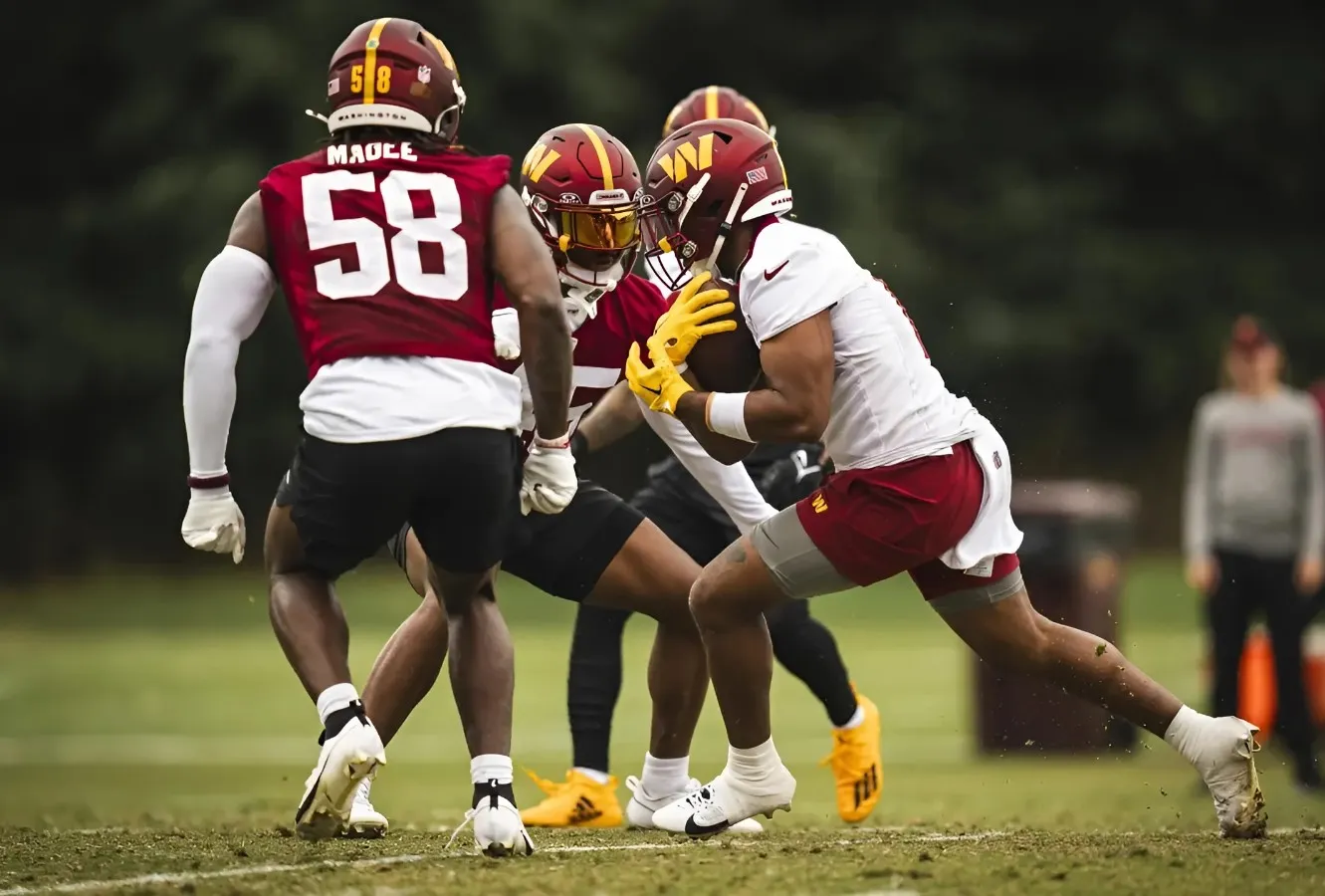 Commanders Rookie LB Makes Big Impression at Minicamp