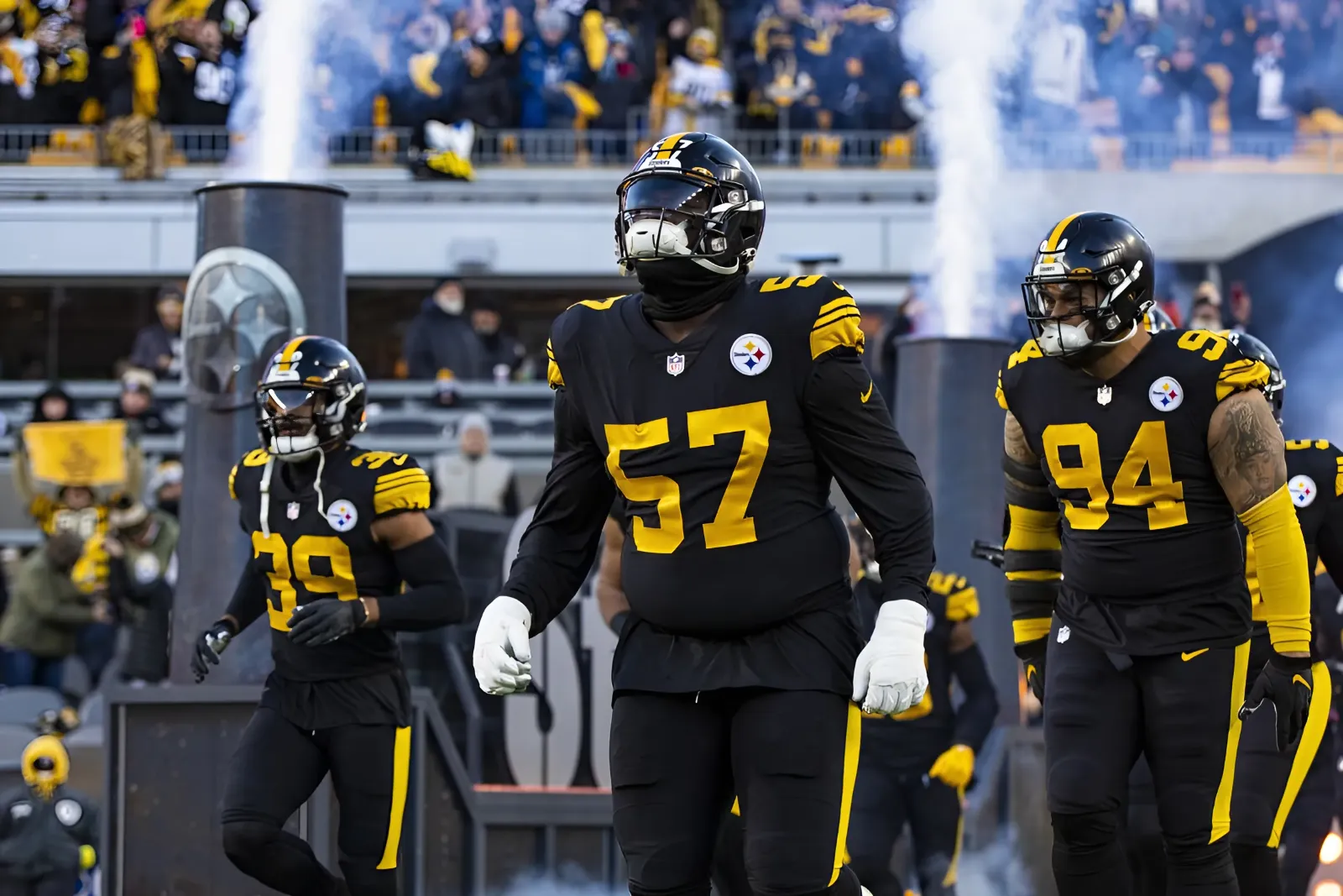 Montravius Adams Has ‘No Problem’ Mentoring Steelers Younger DTs