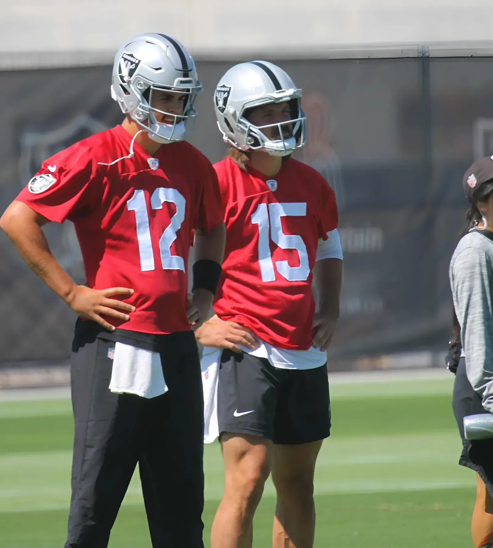 Raiders Legend on Who He Thinks Starts at QB in 2024