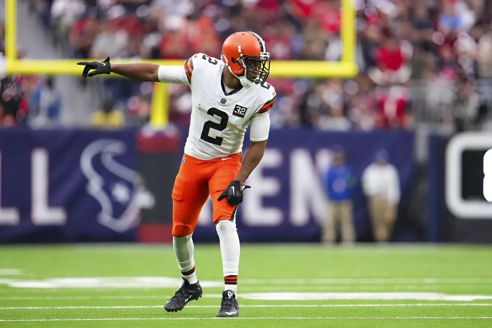 Browns WR Amari Cooper Sends 7-Word Message on Contract Standoff