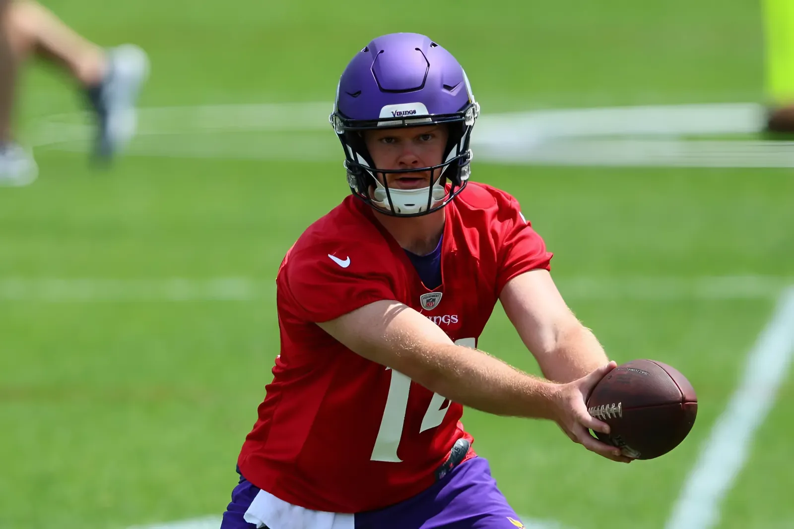 Former Vikings, Super Bowl QB Warns Sam Darnold of Hard Lesson Ahead