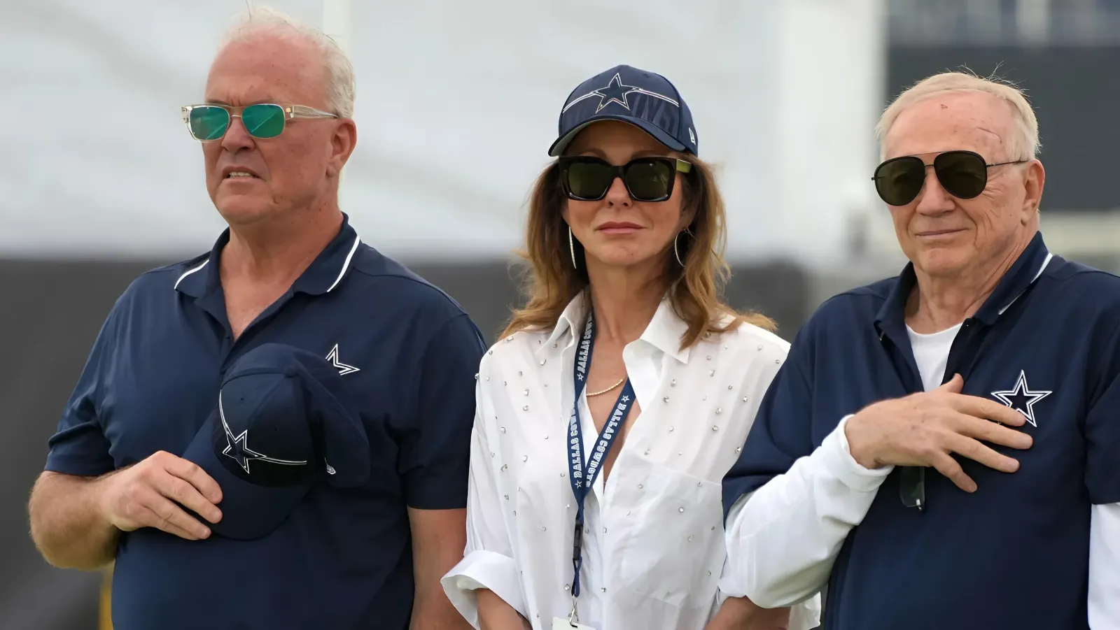 Report: Dallas Cowboys’ Stephen Jones Is ‘Pulling’ Jerry Jones Back From Going All-In On Free Agency