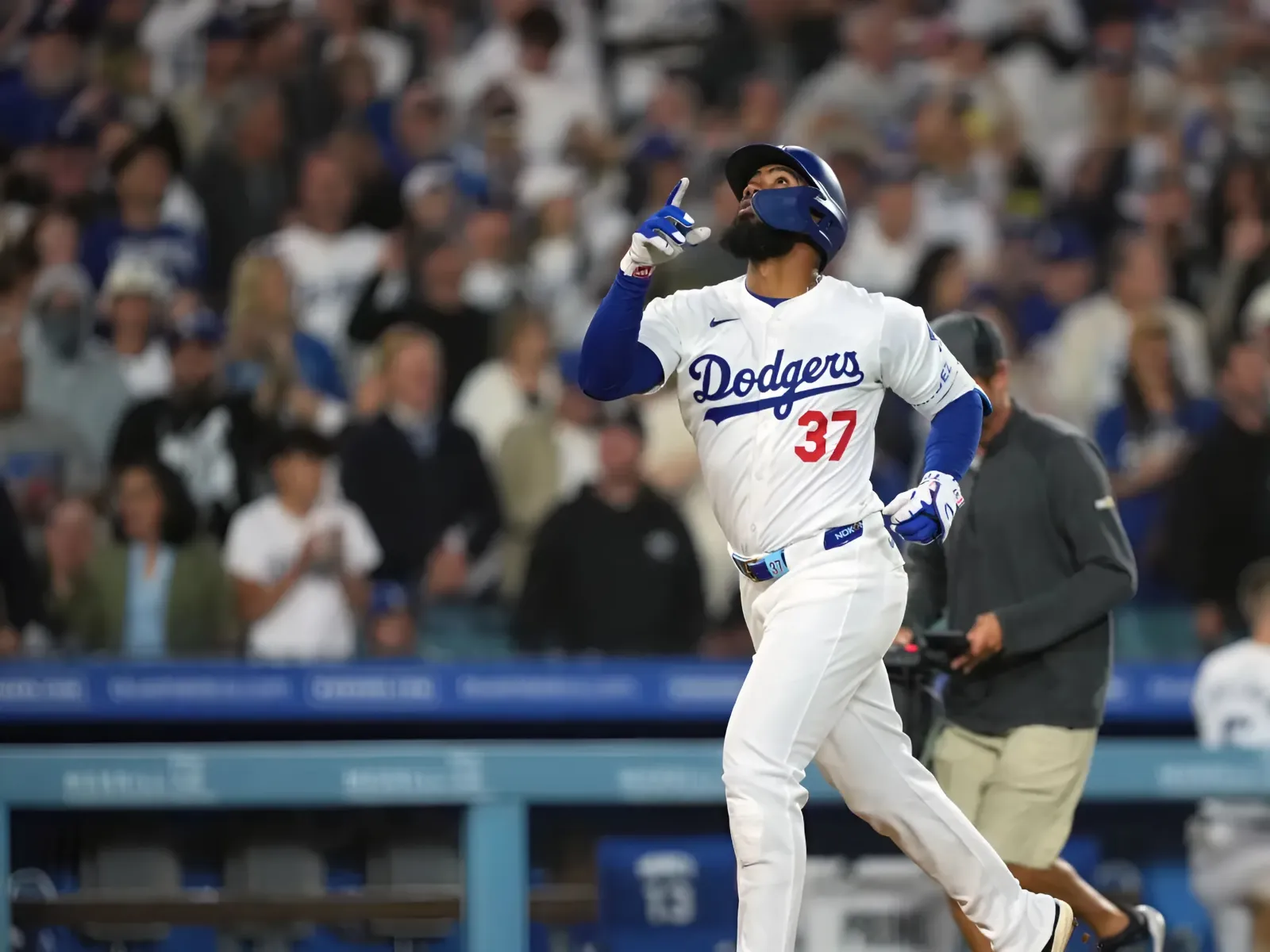 Teoscar Hernandez Reveals 'Personal Reasons' That Forced Him to Leave Dodgers