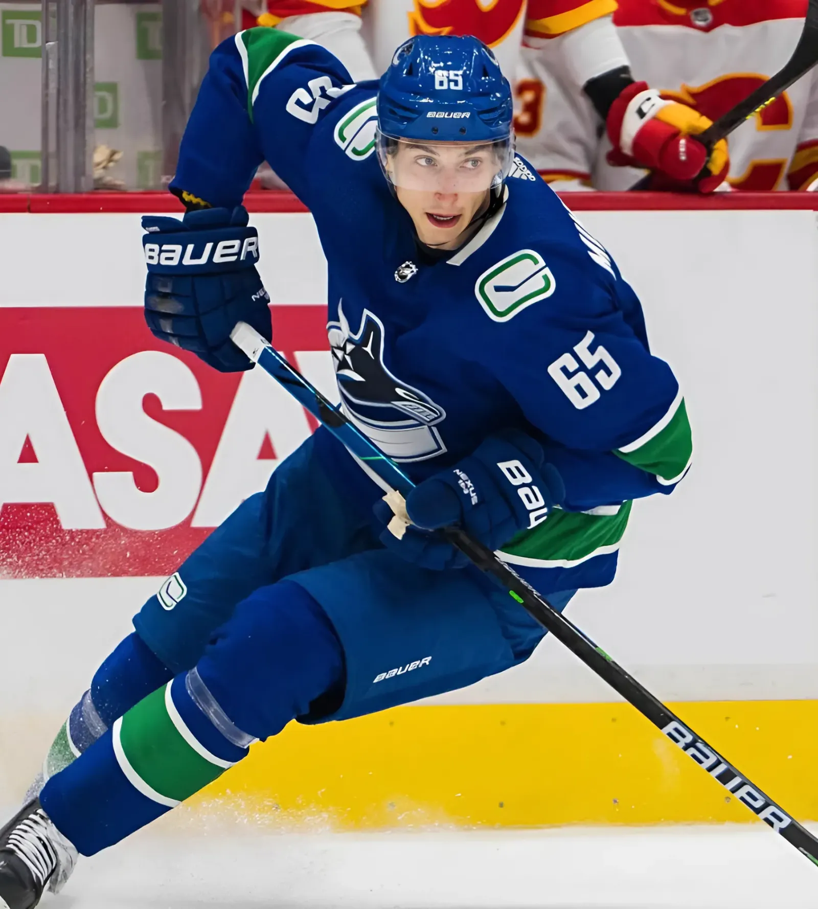 Vancouver Canucks officially announce full Ilya Mikheyev trade with Blackhawks