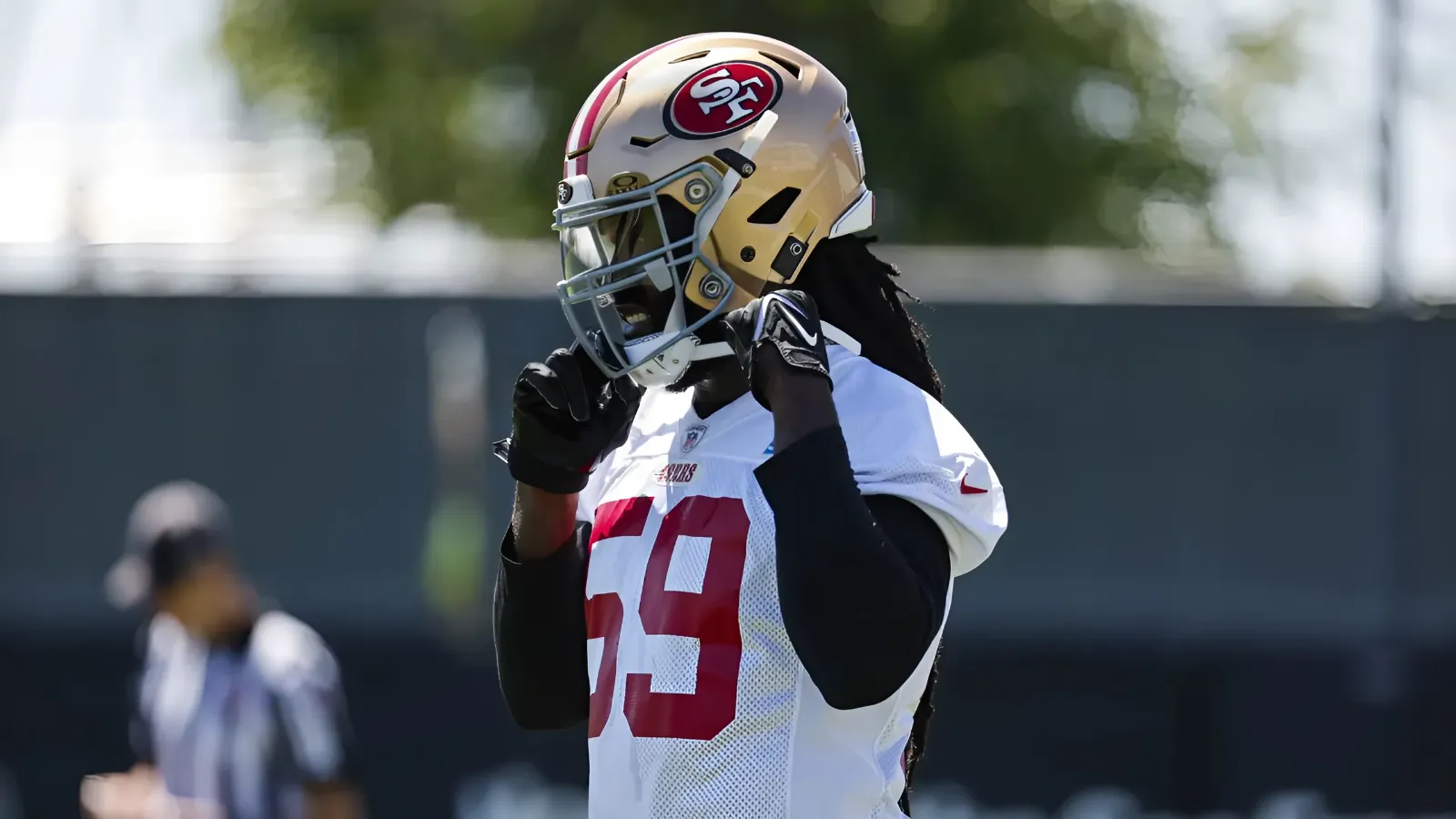 49ers' De'Vondre Campbell reveals how he's helping Dre Greenlaw in his recovery from Super Bowl injury