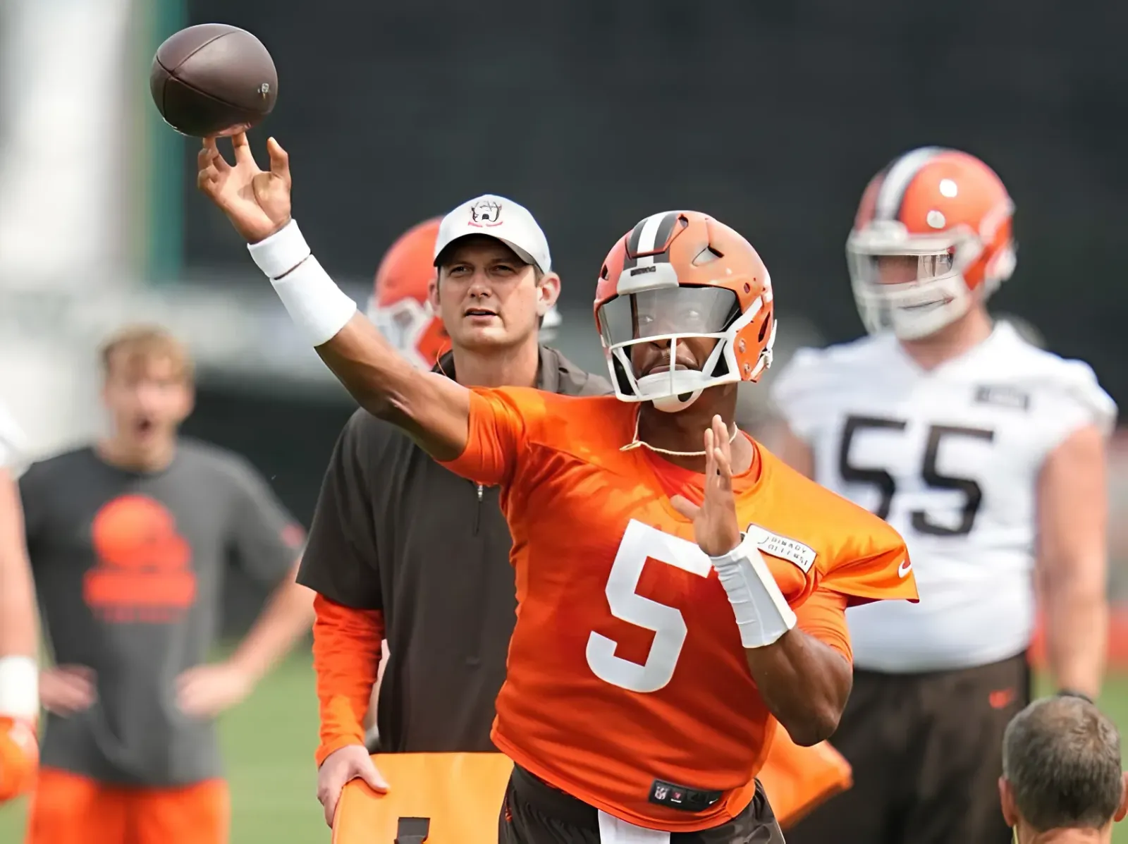 Jameis Winston Shares Video Throwing To 1 Legendary Receiver