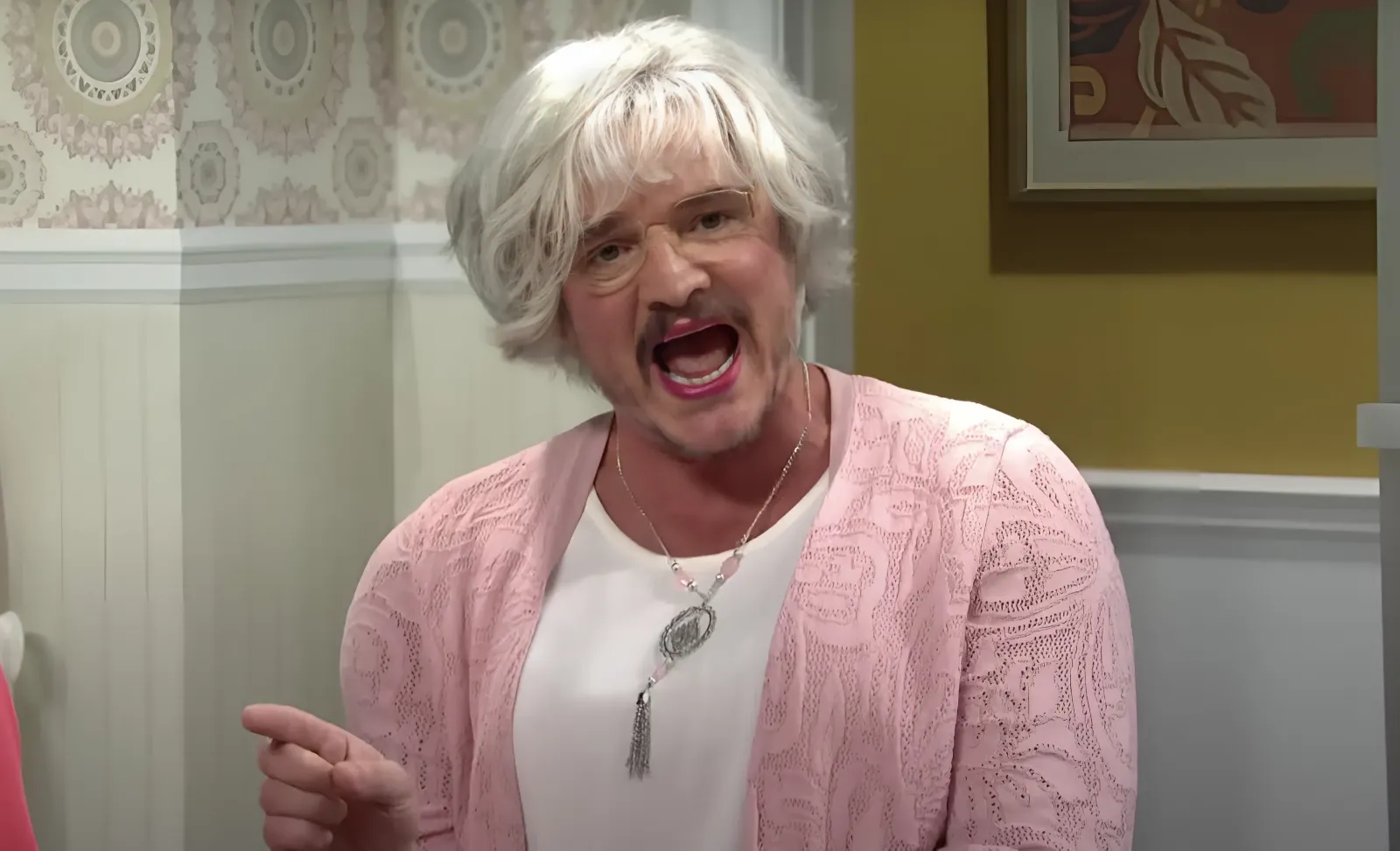 Pedro Pascal Brought Back His Best 'Saturday Night Live!' Character