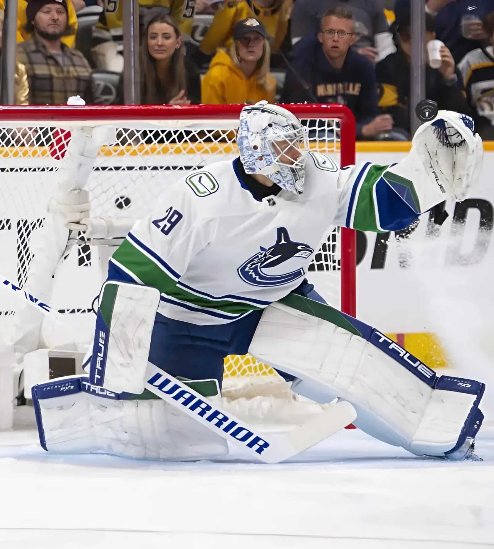 Massive turnaround in the DeSmith vs Silovs debate: Canucks undecided