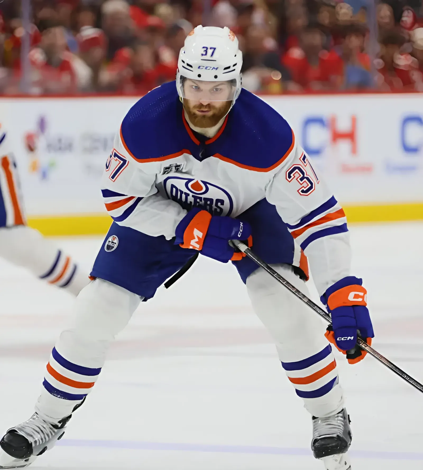 Warren Foegele & Sam Carrick Leaving Oilers Seems Inevitable, Pundit Claims