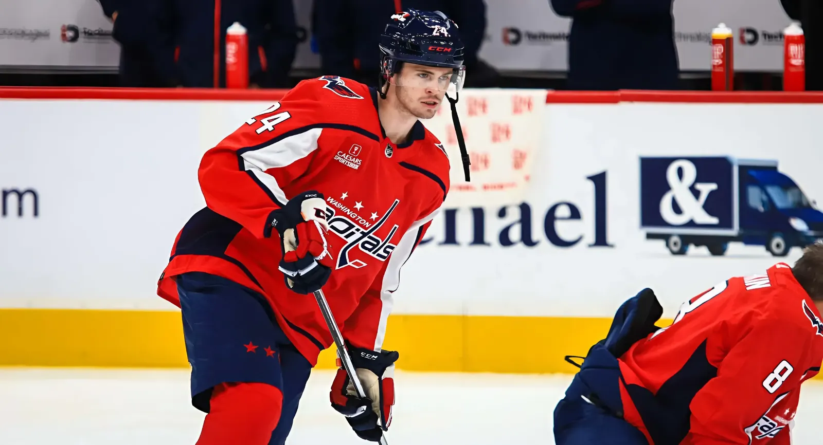 Capitals extend qualifying offers to Connor McMichael and five other restricted free agents